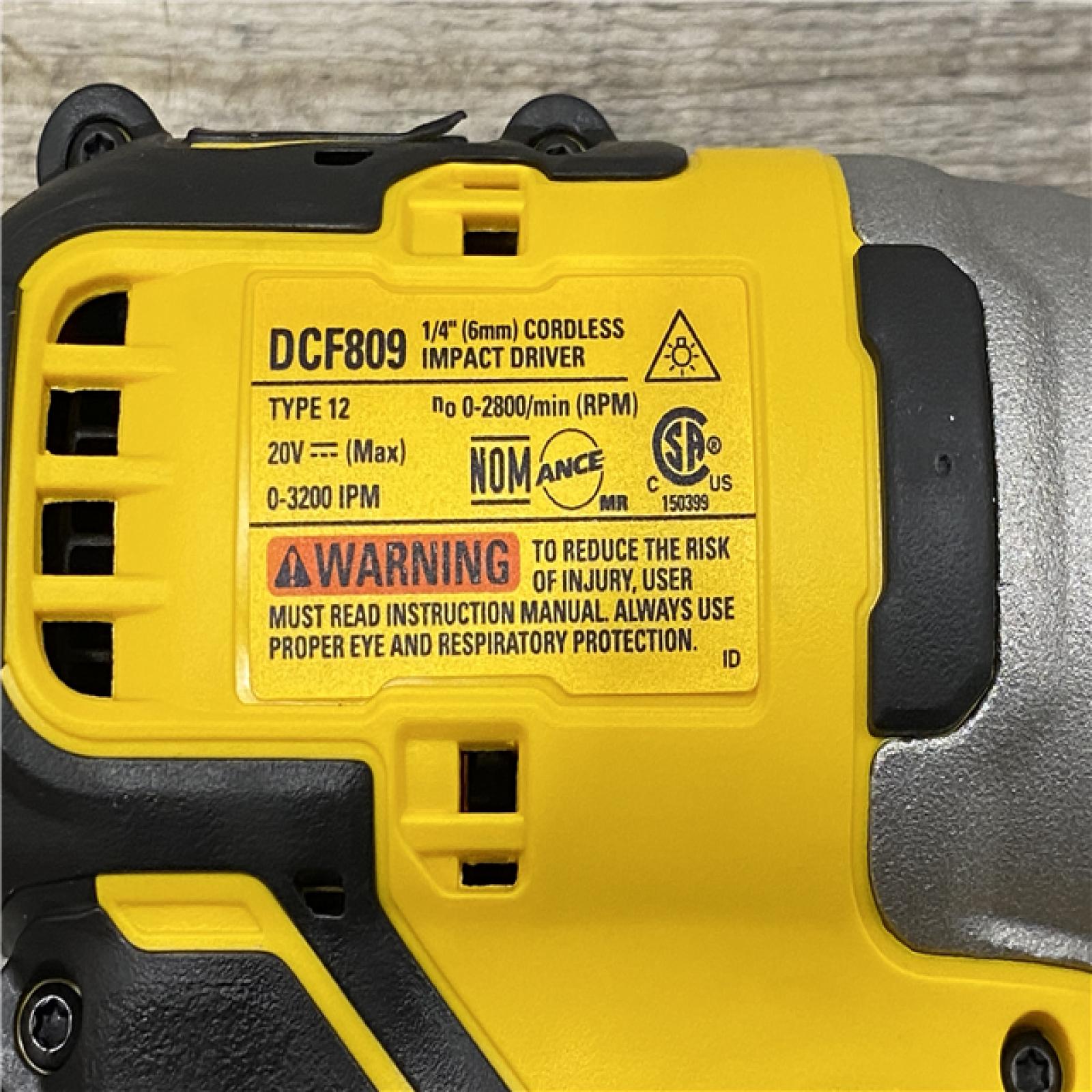 AS-IS DEWALT ATOMIC 20-Volt MAX Lithium-Ion Cordless Combo Kit