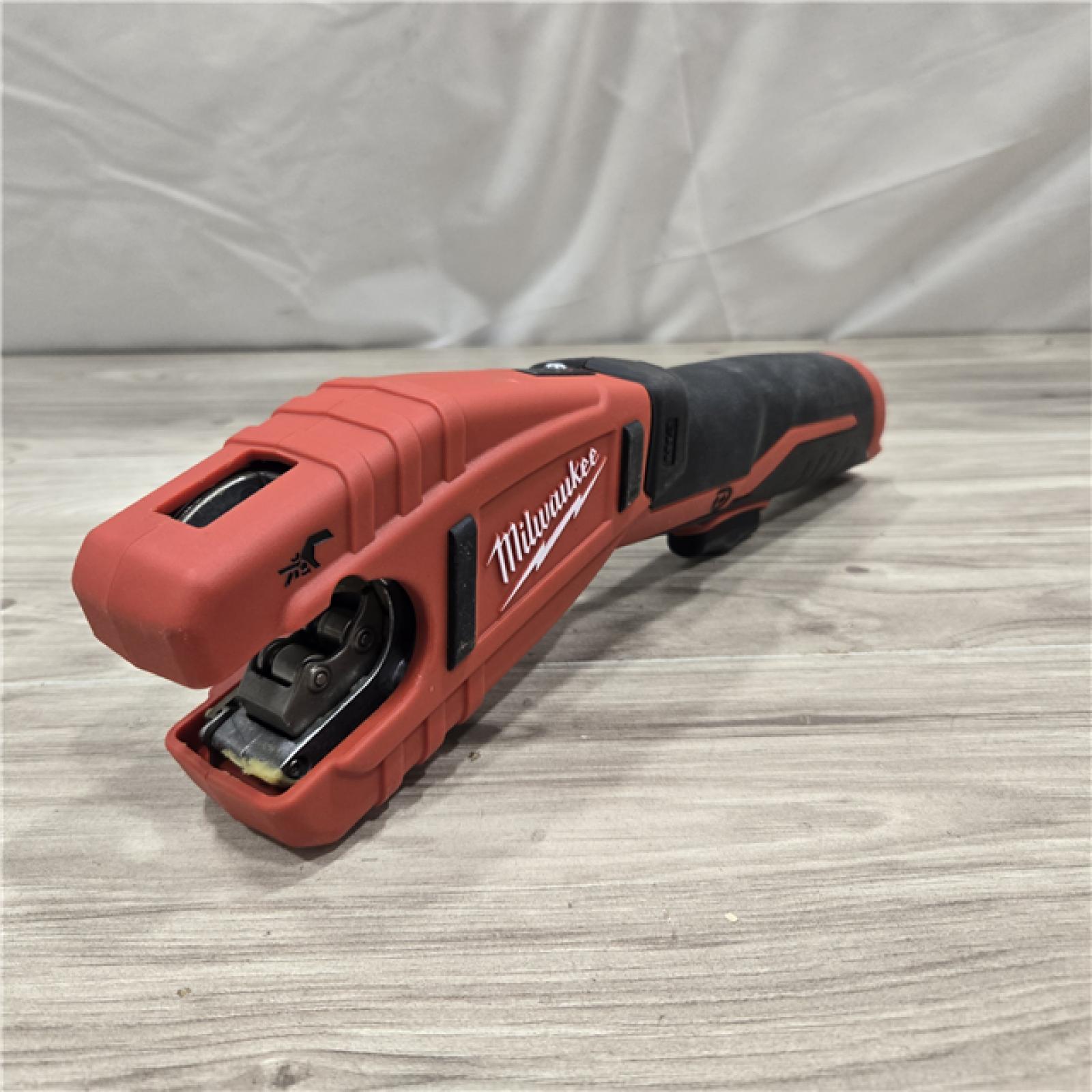 AS-IS Milwaukee M12 12V Cordless Copper Tubing Cutter (Tool-Only)