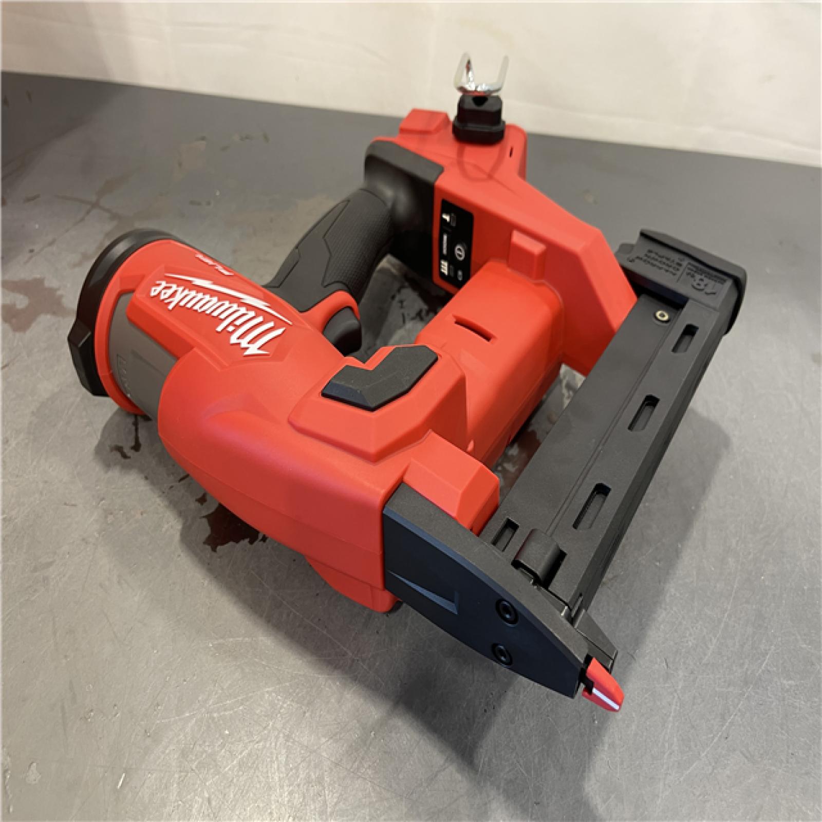 AS-IS - MILWAUKEE M18 FUEL 18-Volt Lithium-Ion Brushless Cordless 18-Gauge 1/4 in. Narrow Crown Stapler