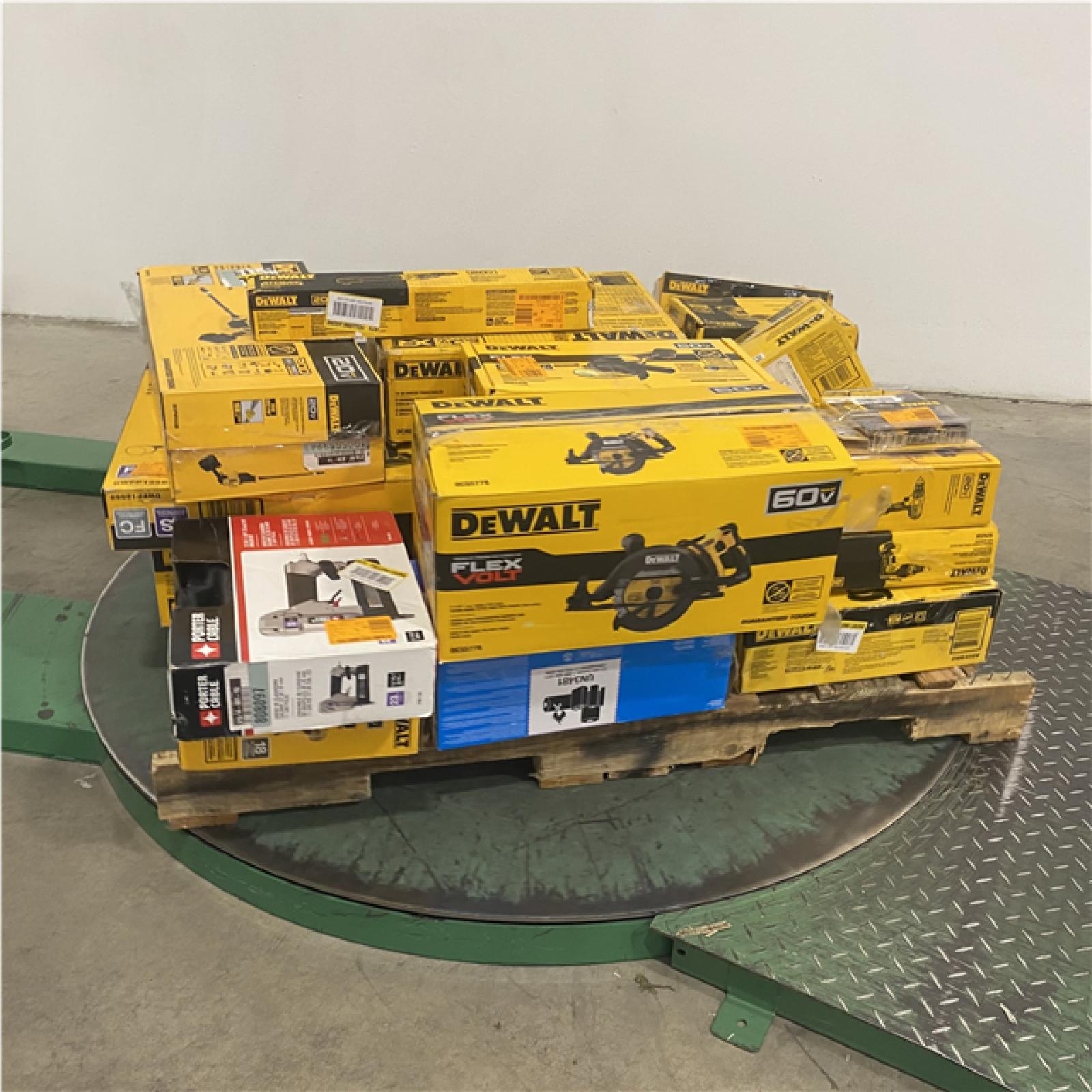 Dallas Location - As-Is Tool Pallet