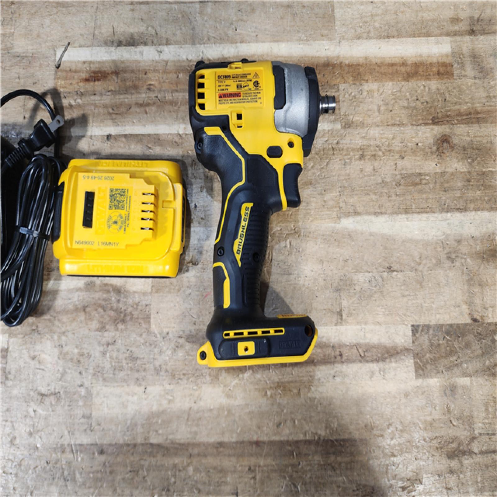 HOUSTON LOCATION - AS - IS DEWALT Atomic 20V Max Lithium-Ion Brushless Cordless Compact 1/4 in. Impact Driver Kit