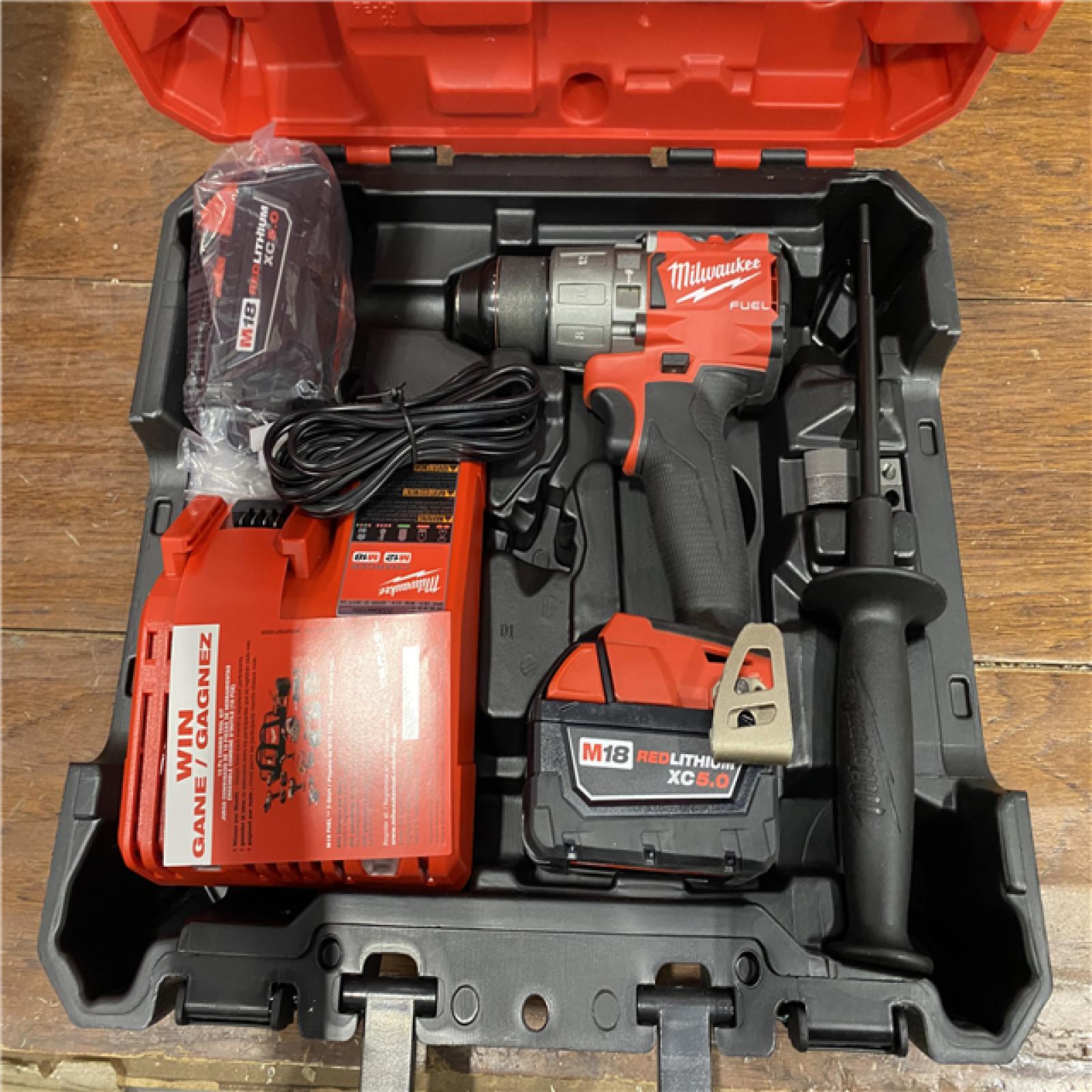 AS-IS Milwaukee 2904-22 Hammer Drill Driver Kit with Batteries  Charger & Tool Case  Red