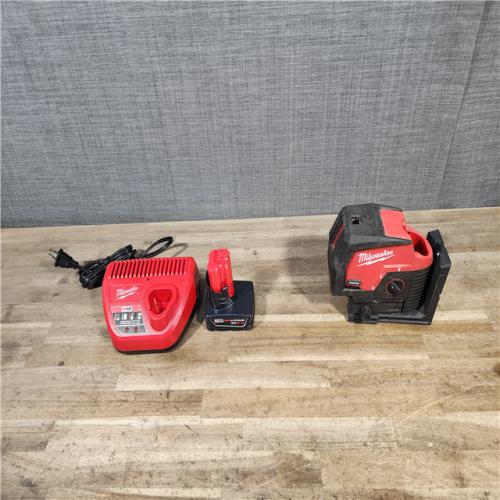 HOUSTON LOCATION - AS-IS Milwaukee Green 125 Ft. Cross Line and Plumb Points Laser Level Kit