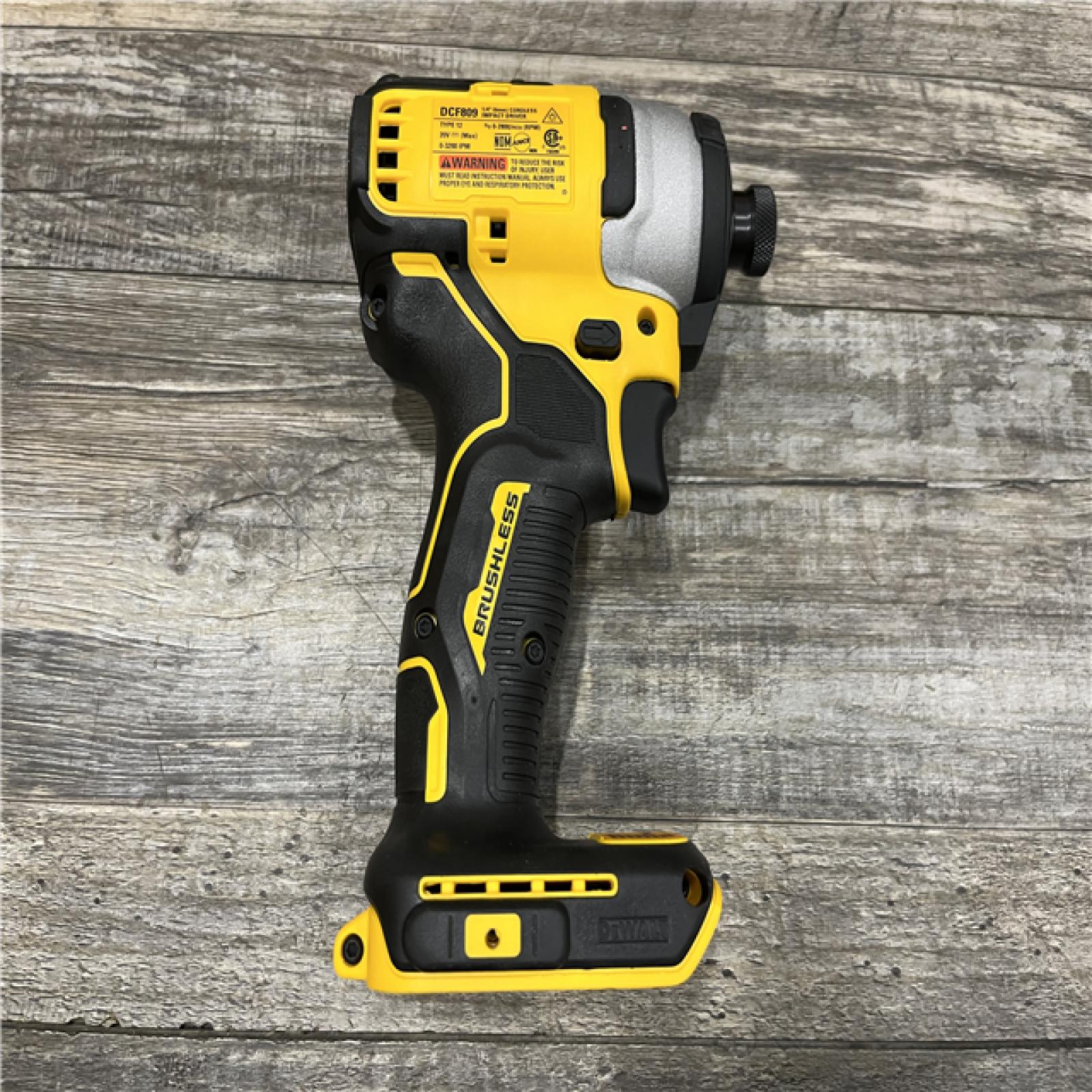 AS-IS DEWALT Atomic 20V Max Lithium-Ion Brushless Cordless Compact 1/4 in. Impact Driver Kit