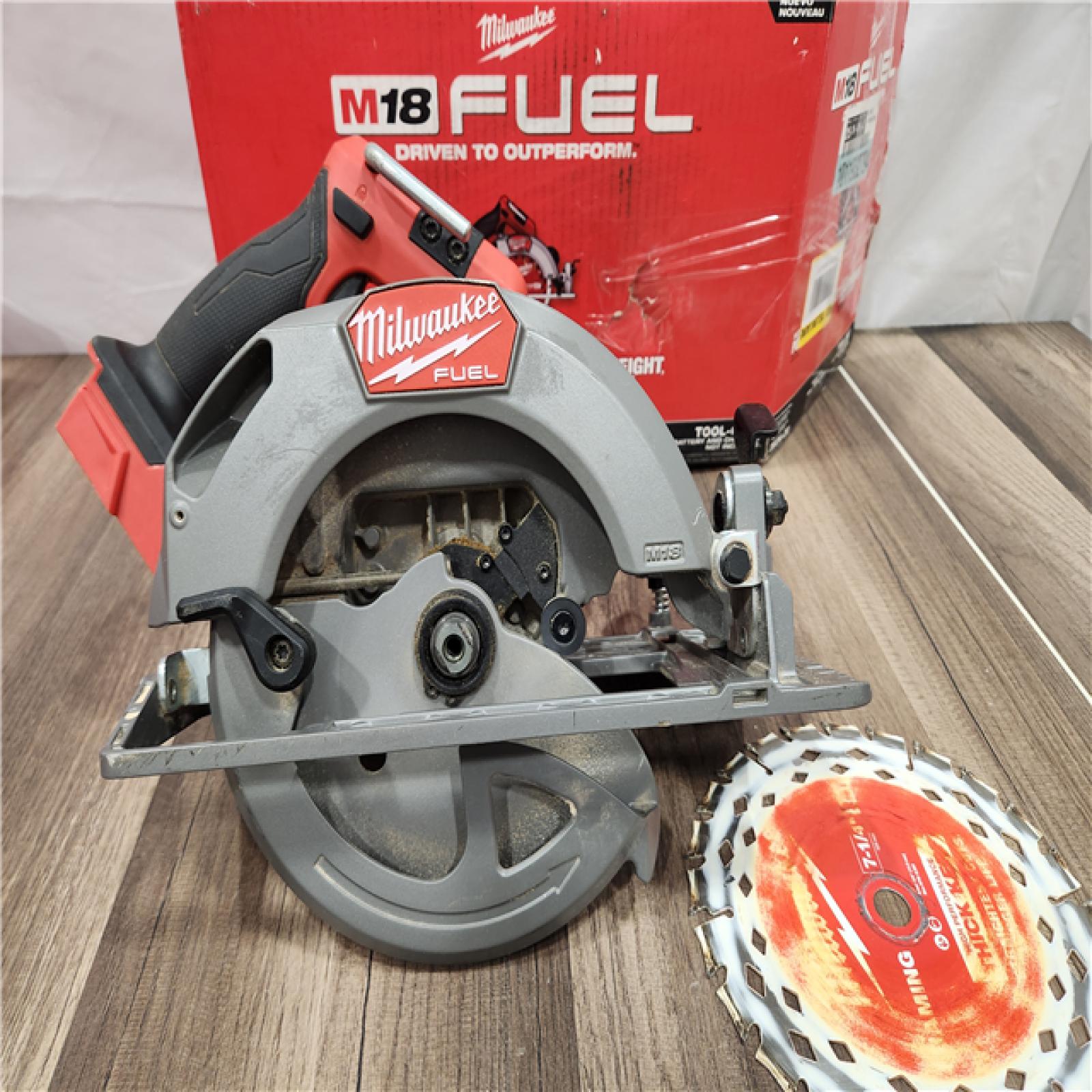 AS-IS Milwaukee Tools M18 FUEL 7-1/4 Circular Saw (Tool Only) 2834-20
