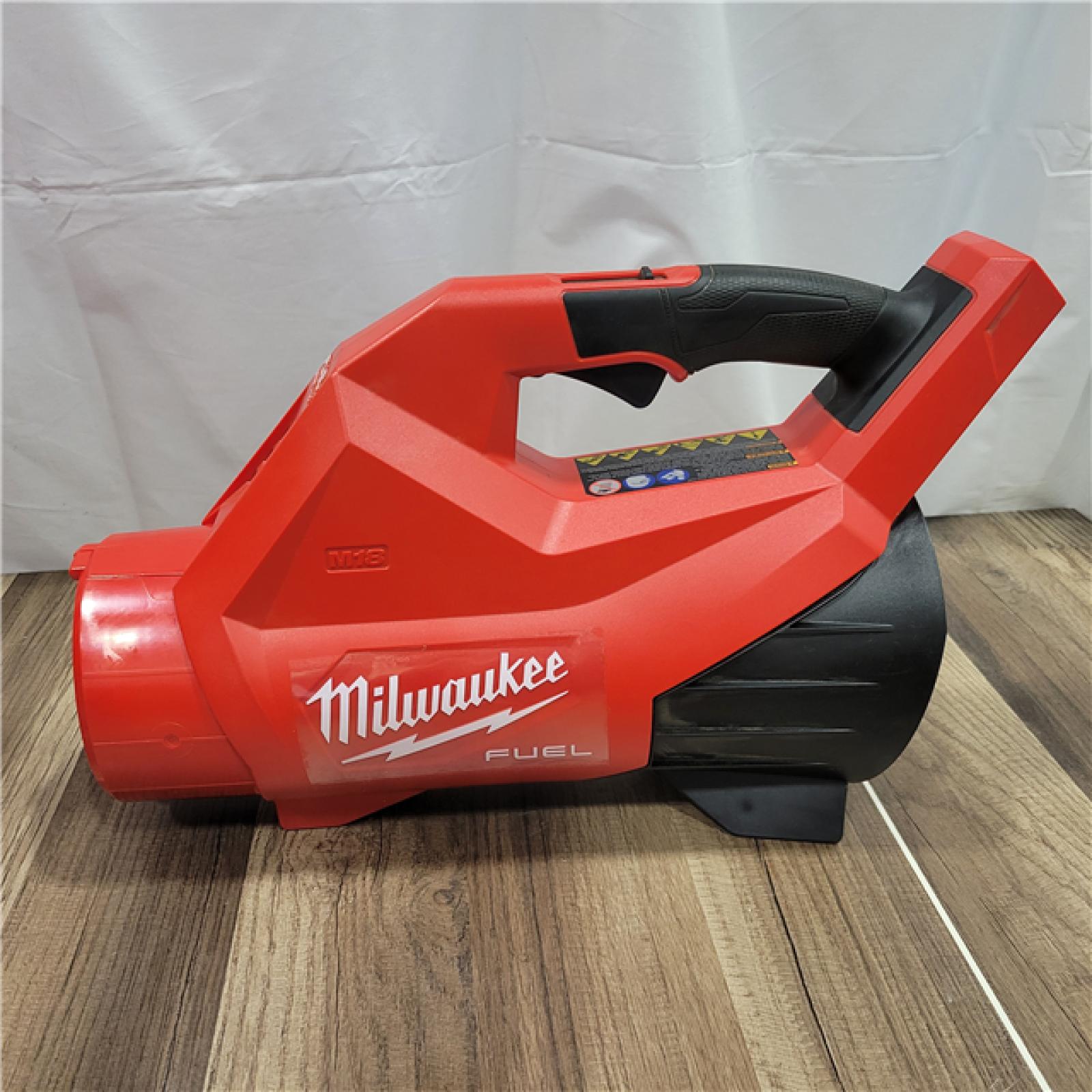 AS-IS Milwaukee  M18 FUEL 120 MPH 500 CFM 18V Lithium-Ion Brushless Cordless Handheld Blower (Tool-Only)
