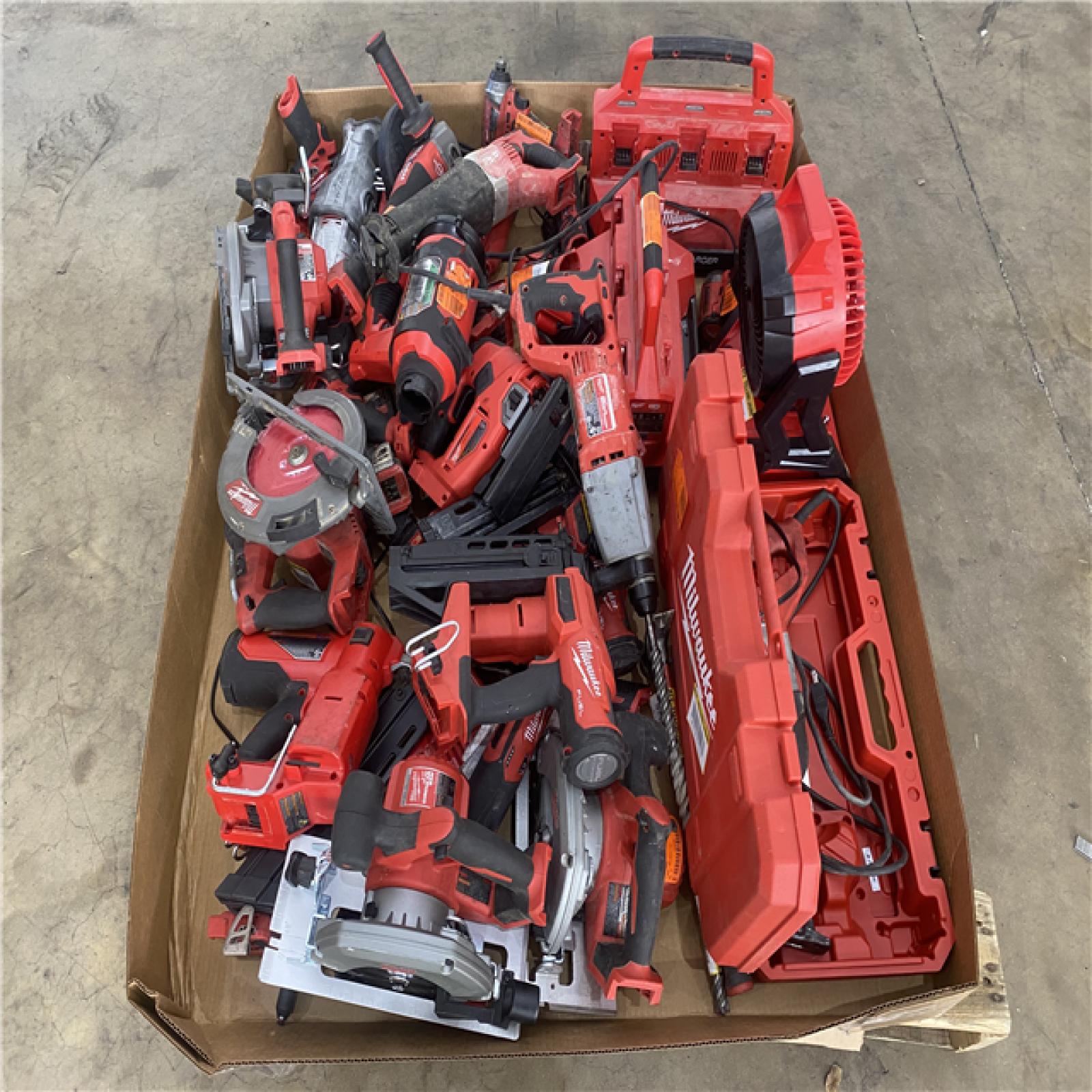 Houston Location AS IS - Tool Pallet