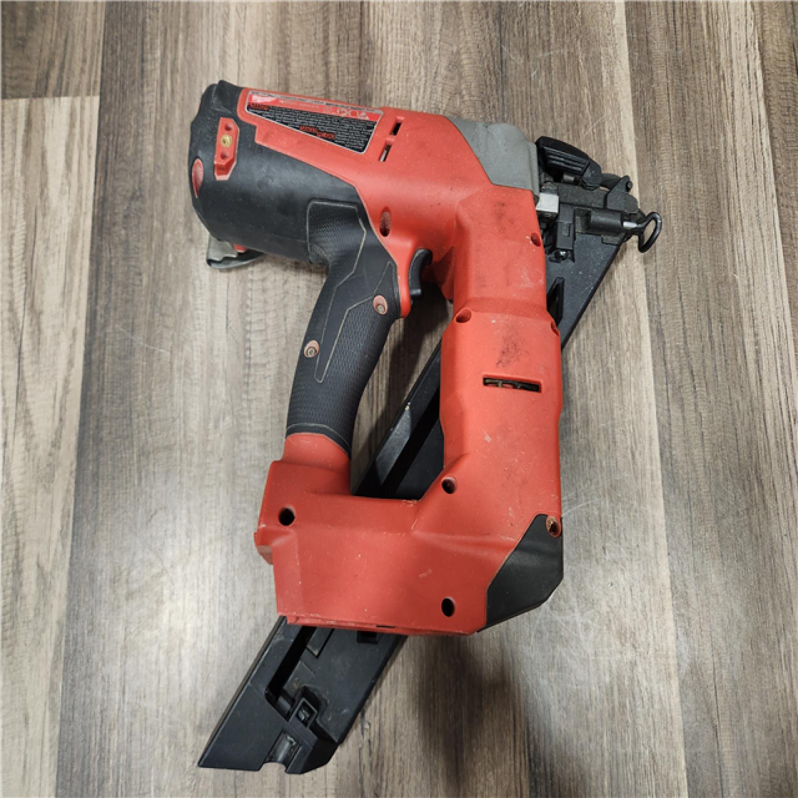 AS-IS- Milwaukee M18 FUEL 15 Ga. 18 Volt Brushless Angled Finish Nailer (TOOL ONLY)