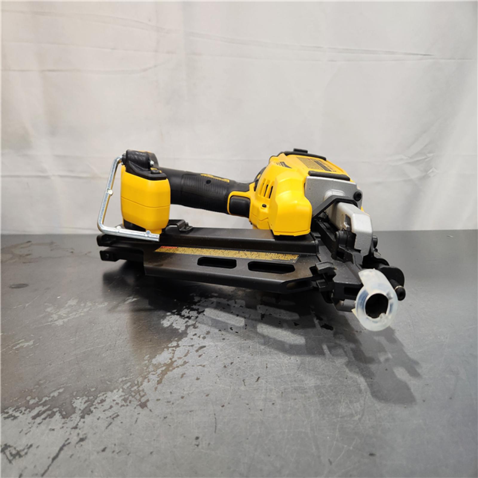 AS-IS- DEWALT 20-Volt 30° Cordless Framing Nailer (Tool-Only)