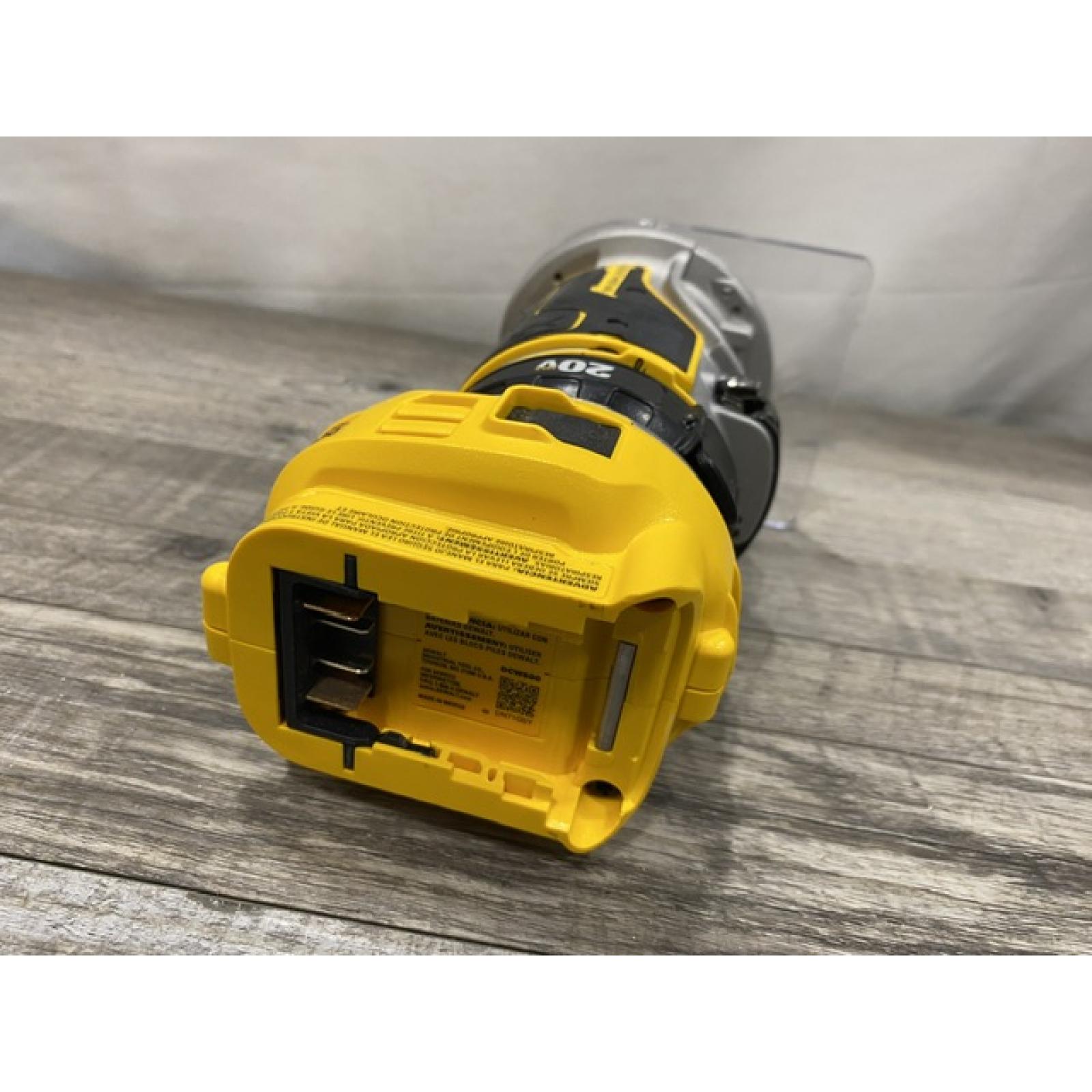 AS-IS DEWALT 20V MAX XR Cordless Brushless Fixed Base Compact Router (Tool Only)