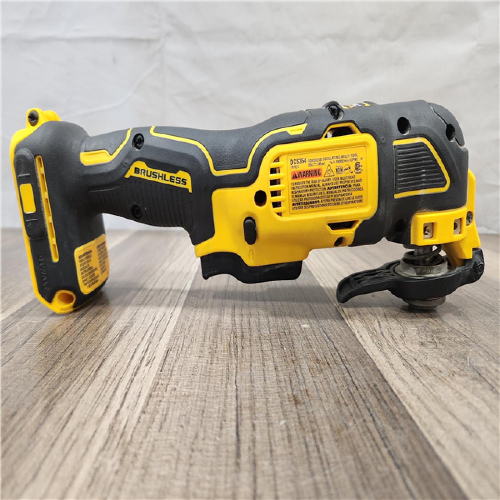 AS-IS- DEWALT ATOMIC 20V MAX Cordless Brushless Oscillating Multi Tool (Tool Only)