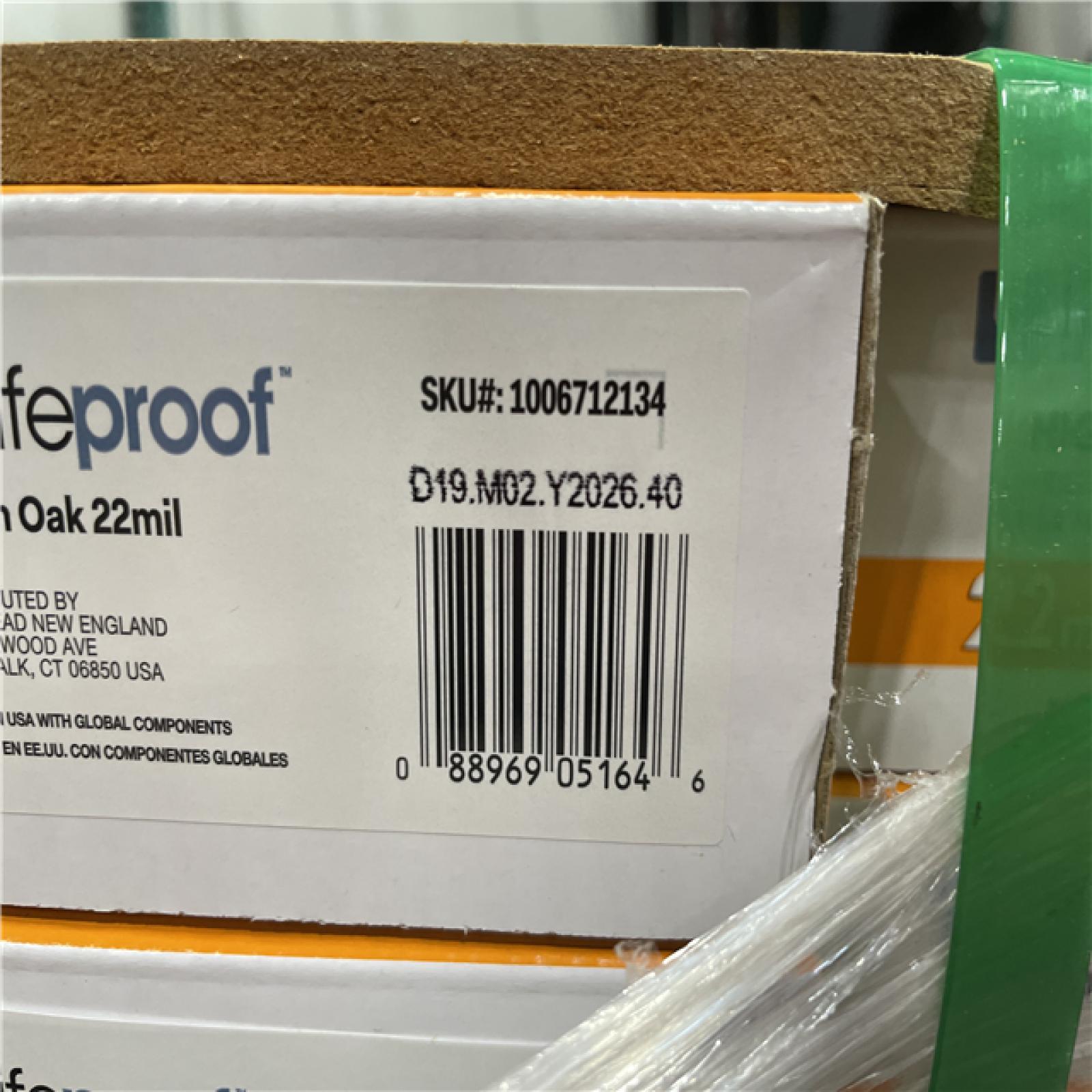 DALLAS LOCATION -LIFEPROOF Fresh Oak 22 MIL x 8.7 in. W x 48 in. L Click Lock Waterproof Luxury Vinyl Plank Flooring (20.1 sqft/case)PALLET-(28 UNITS)