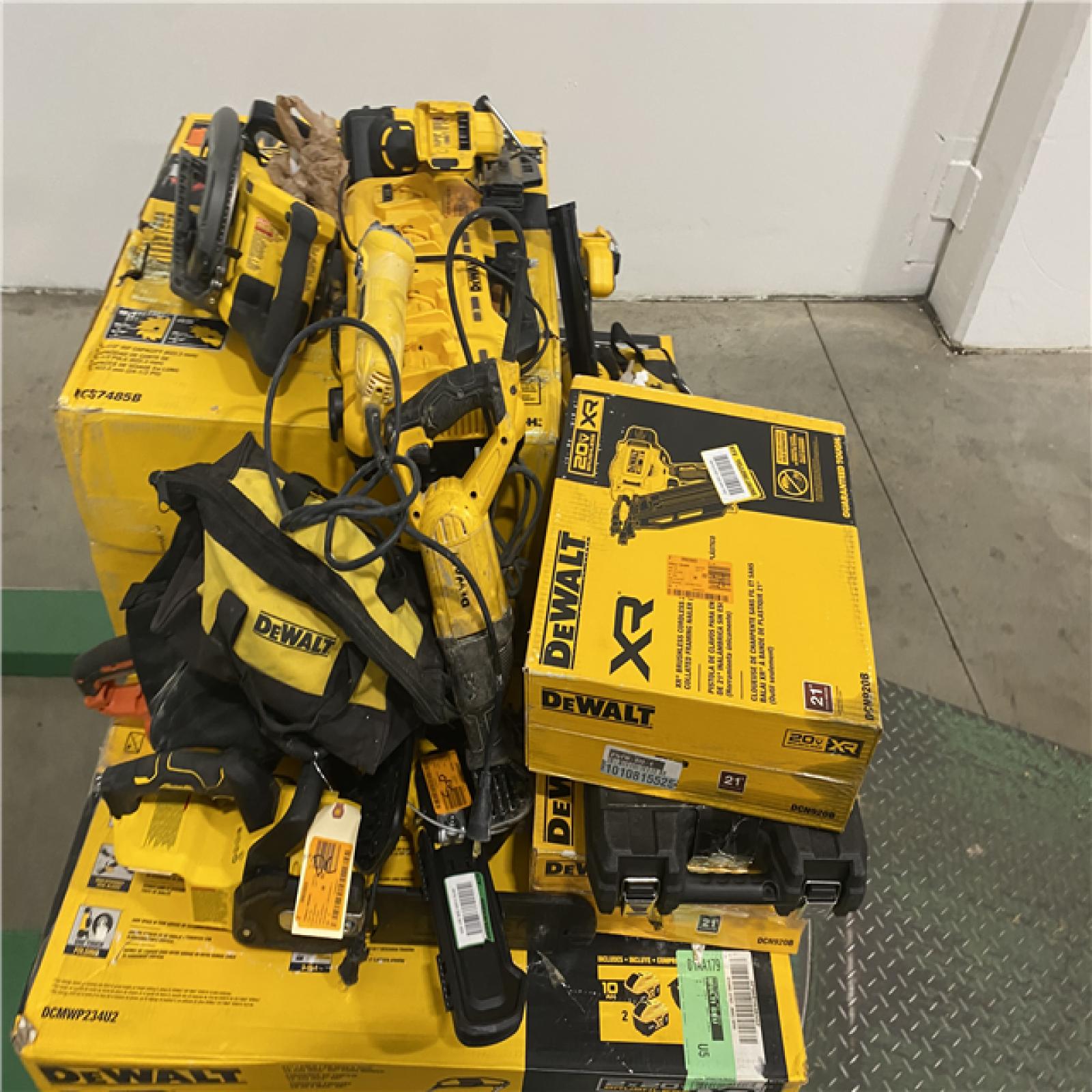 Dallas Location - As-Is DEWALT Tool Pallet