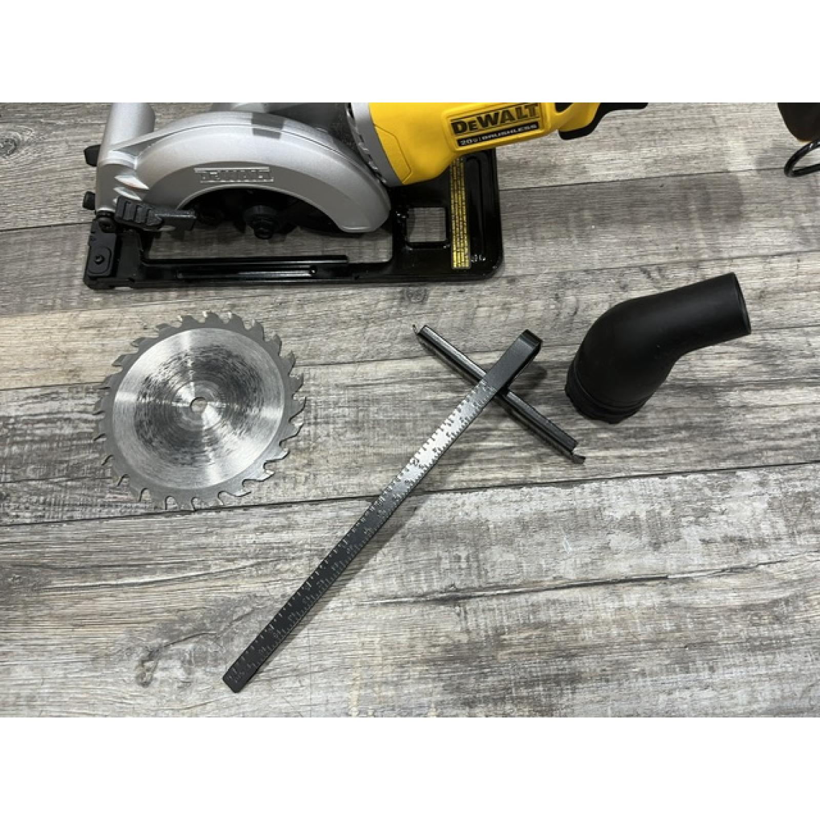 AS-IS DEWALT ATOMIC 20V MAX Cordless Brushless 4-1/2 in. Circular Saw (Tool Only)