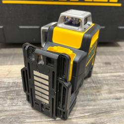 AS-IS DEWALT 12V MAX Lithium-Ion 100 ft. Green Self-Leveling 3-Beam 360 Degree Laser Level Kit
