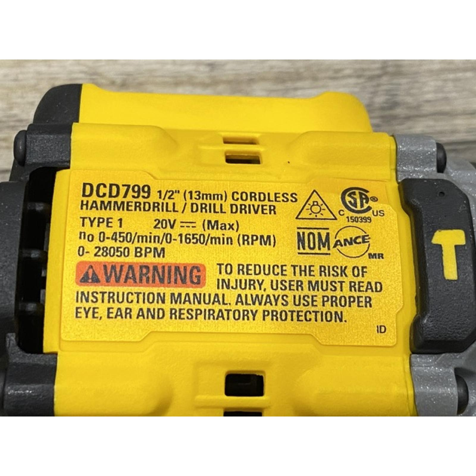 AS-IS DEWALT ATOMIC 20V Cordless 1/2 in. Compact Hammer Drill Kit