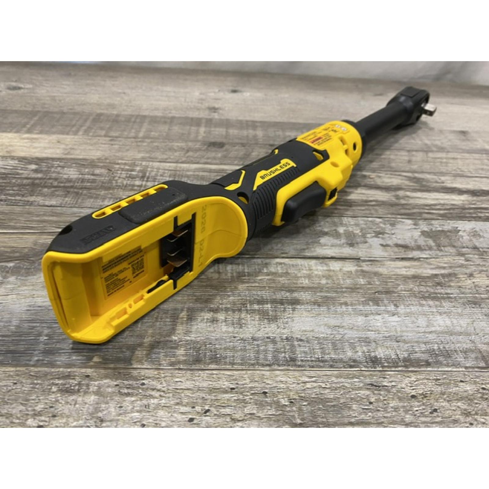 LIKE NEW - DEWALT ATOMIC 20V MAX 3/8 in. Extended Reach Cordless Ratchet (Tool Only)