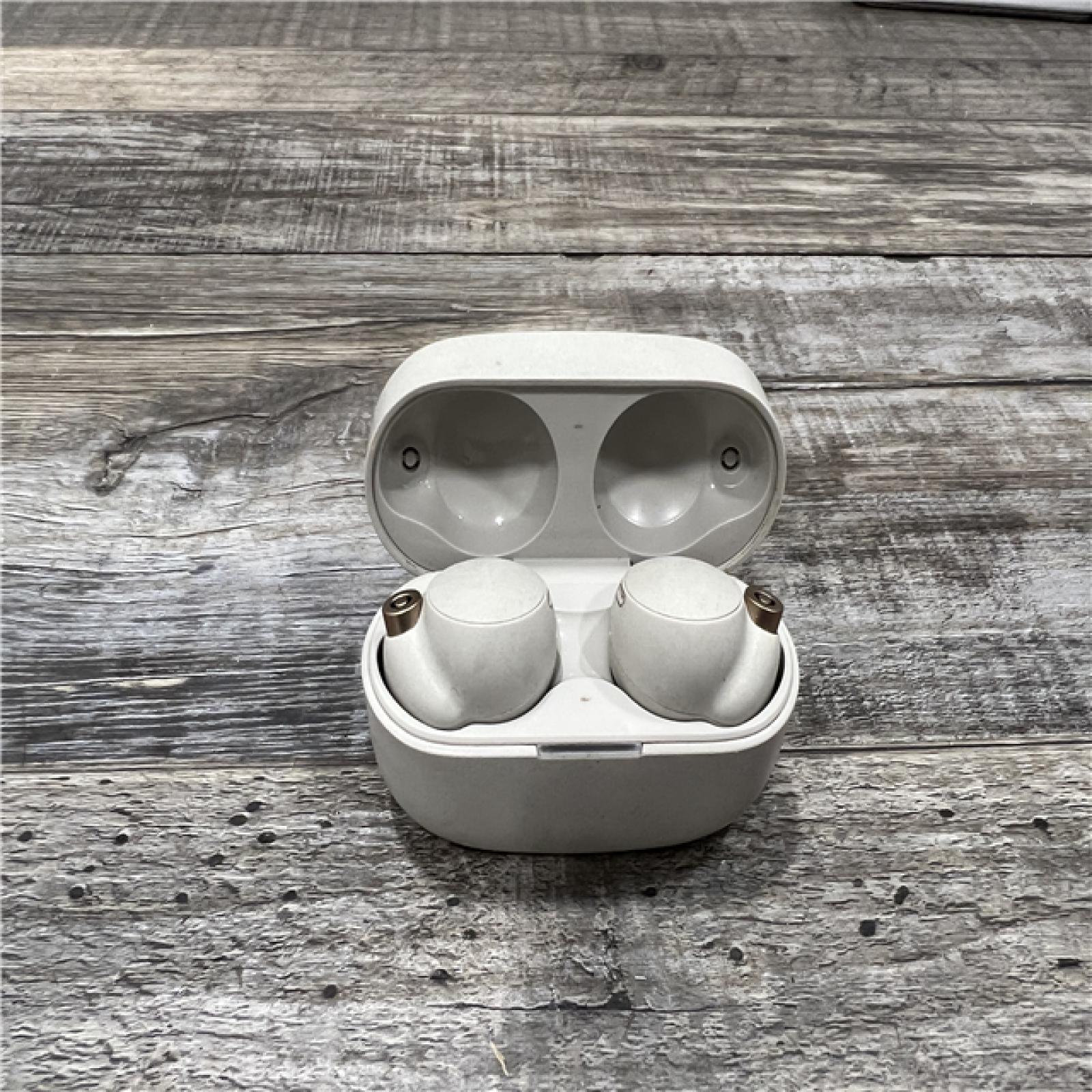 AS-IS Sony WF-1000XM4 Wireless Earbud Headphones with Alexa Built-in-Silver