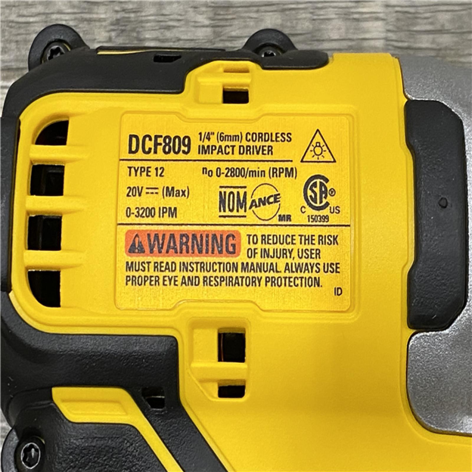 AS-IS DEWALT ATOMIC 20-Volt MAX Lithium-Ion Cordless Combo Kit