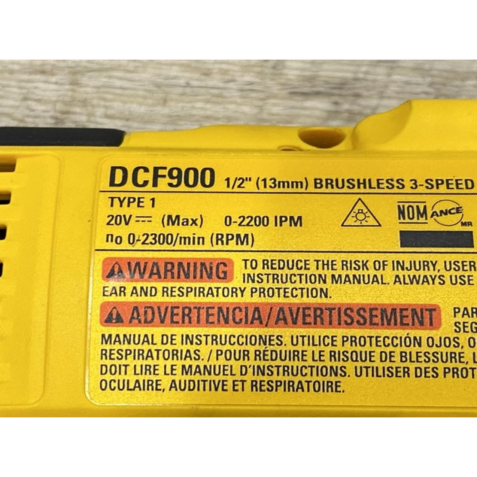 AS-IS DEWALT 20V MAX Lithium-Ion Cordless 1/2 in. Impact Wrench Kit