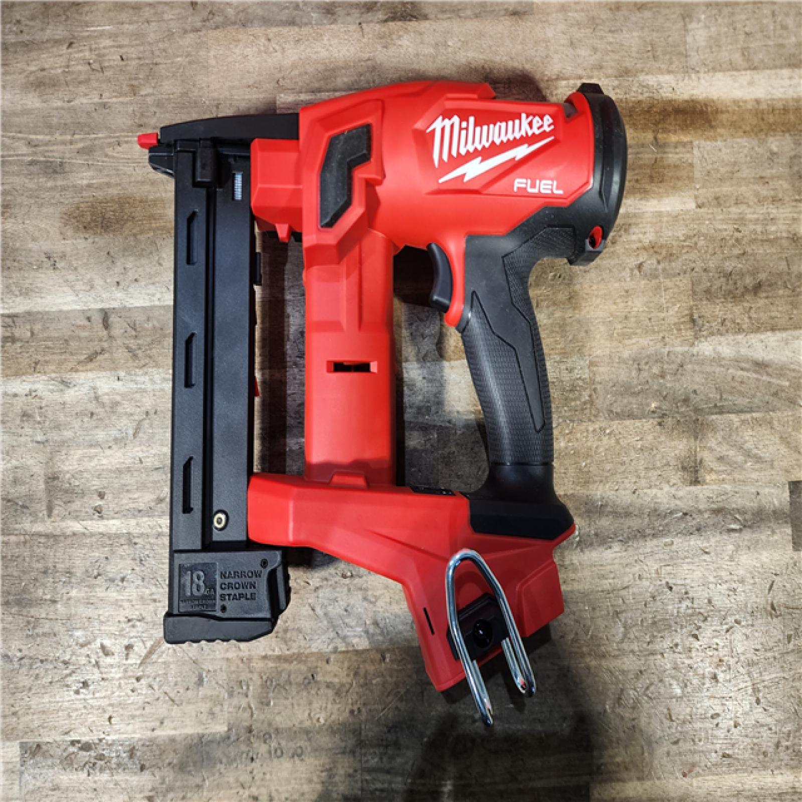 HOUSTON LOCATION - AS-IS MILWAUKEE FUEL 18V Cordless 18-Gauge 1/4 in. Narrow Crown Stapler (Tool-Only)