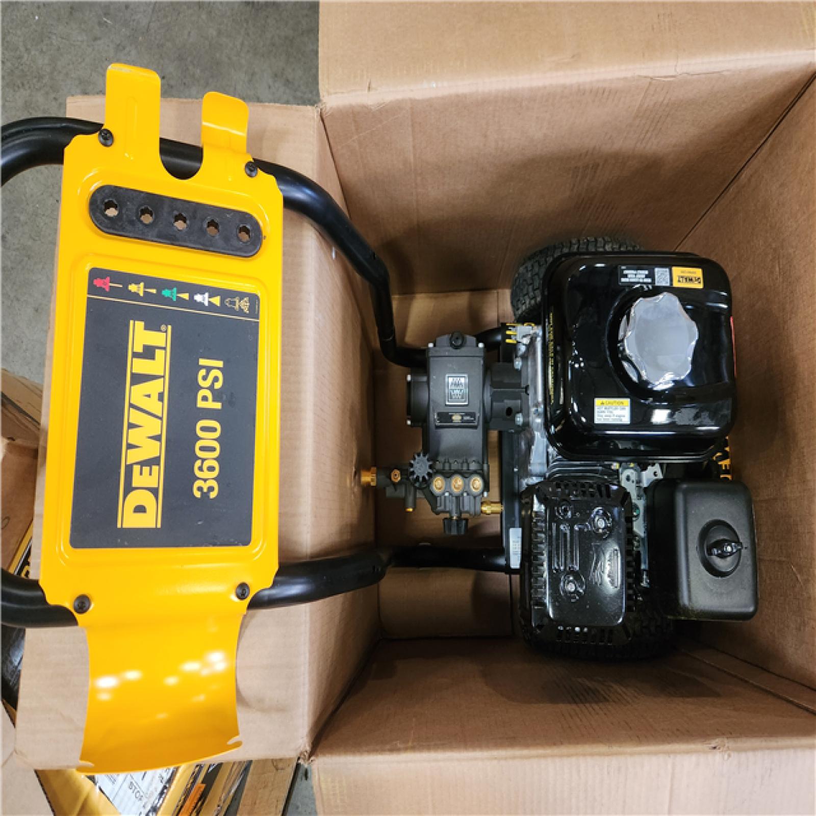 Phoenix LIKE NEW DEWALT 3600 PSI 2.5 GPM Gas Pressure Washer with Honda GX200 Engine  Heavy-Duty Commercial Cold Water Power Cleaner (No HOSE)