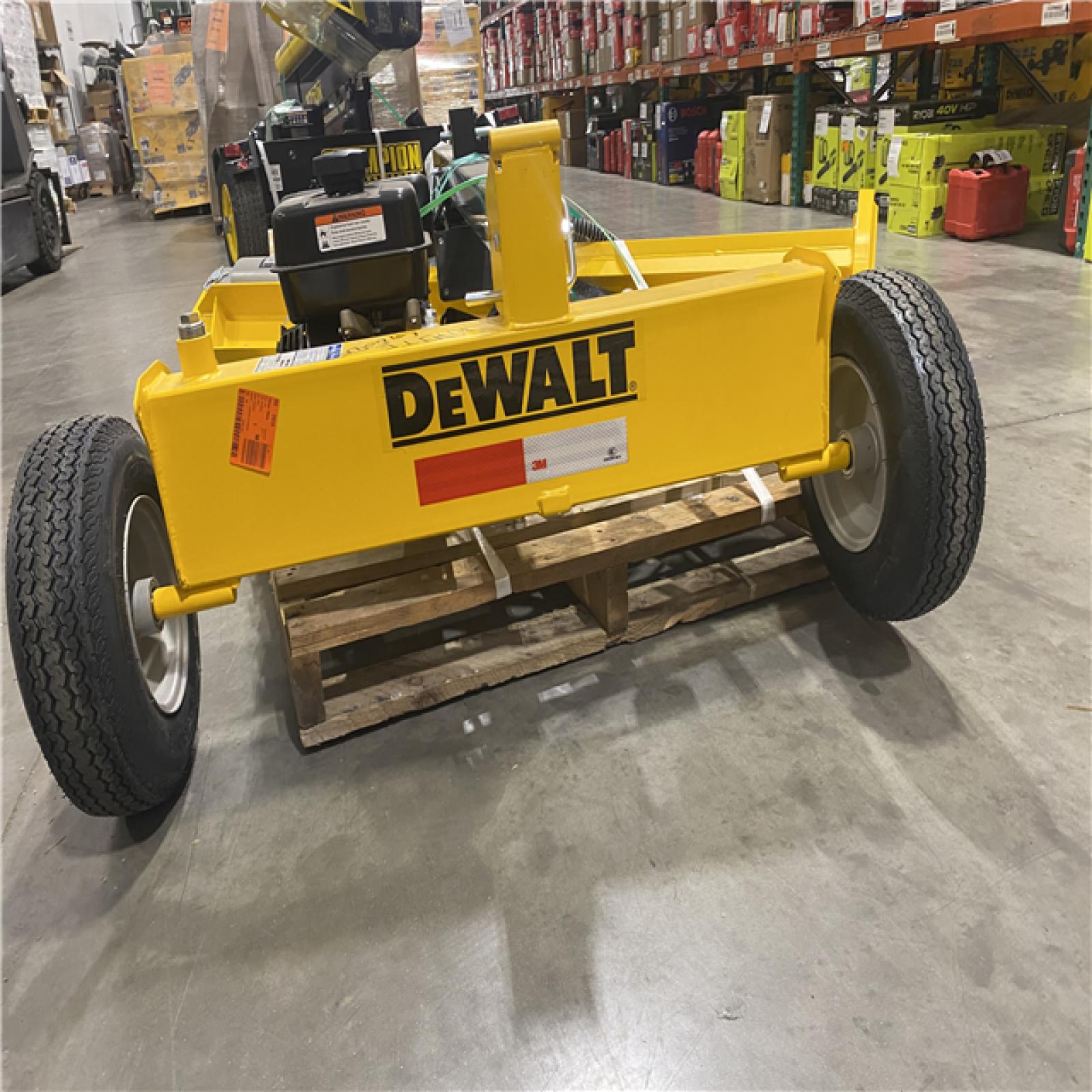 Dallas Location - As-Is DEWALT 28T 196cc Kohler Log Splitter