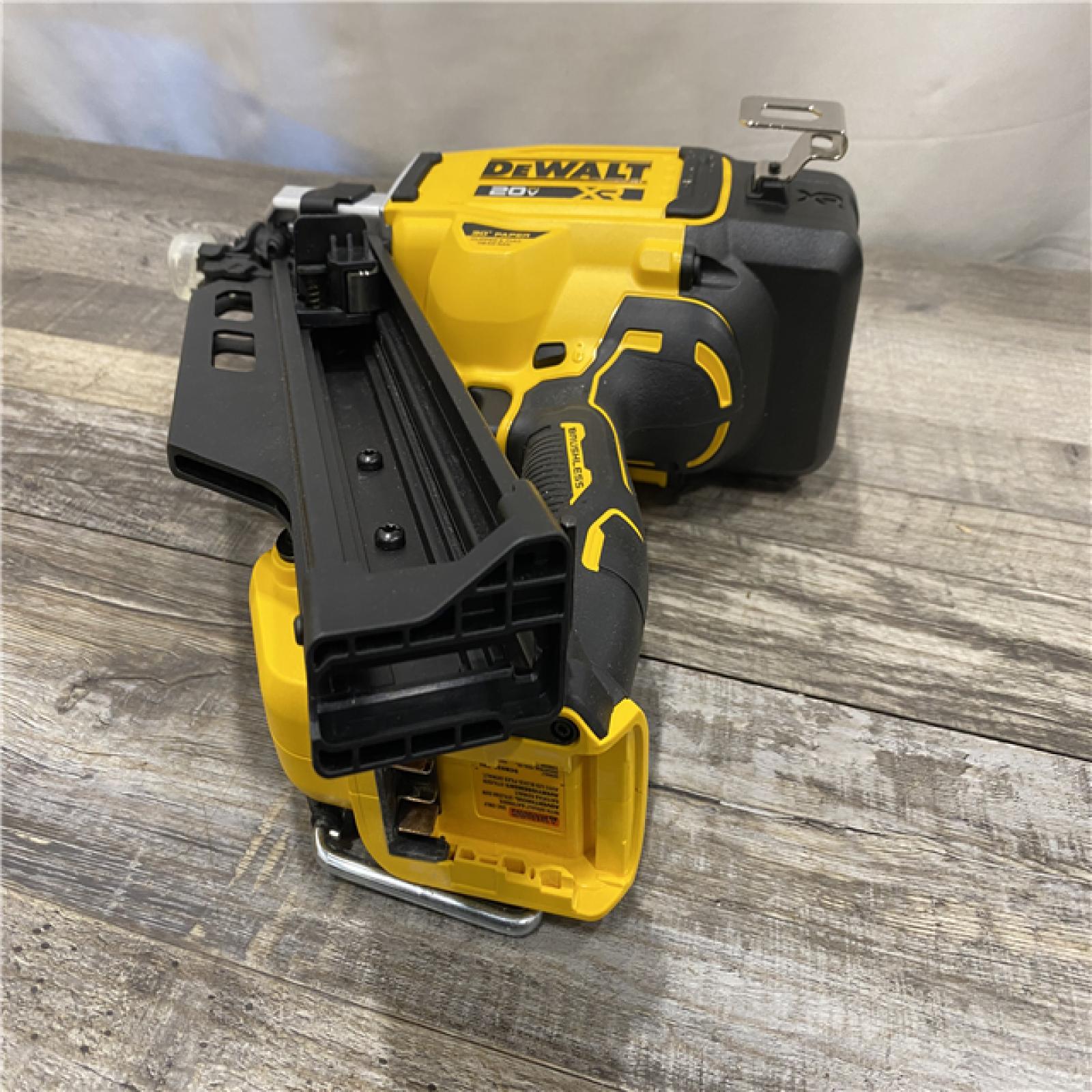 AS-IS DEWALT 20V 30 Degree Cordless Framing Nailer (Tool-Only)