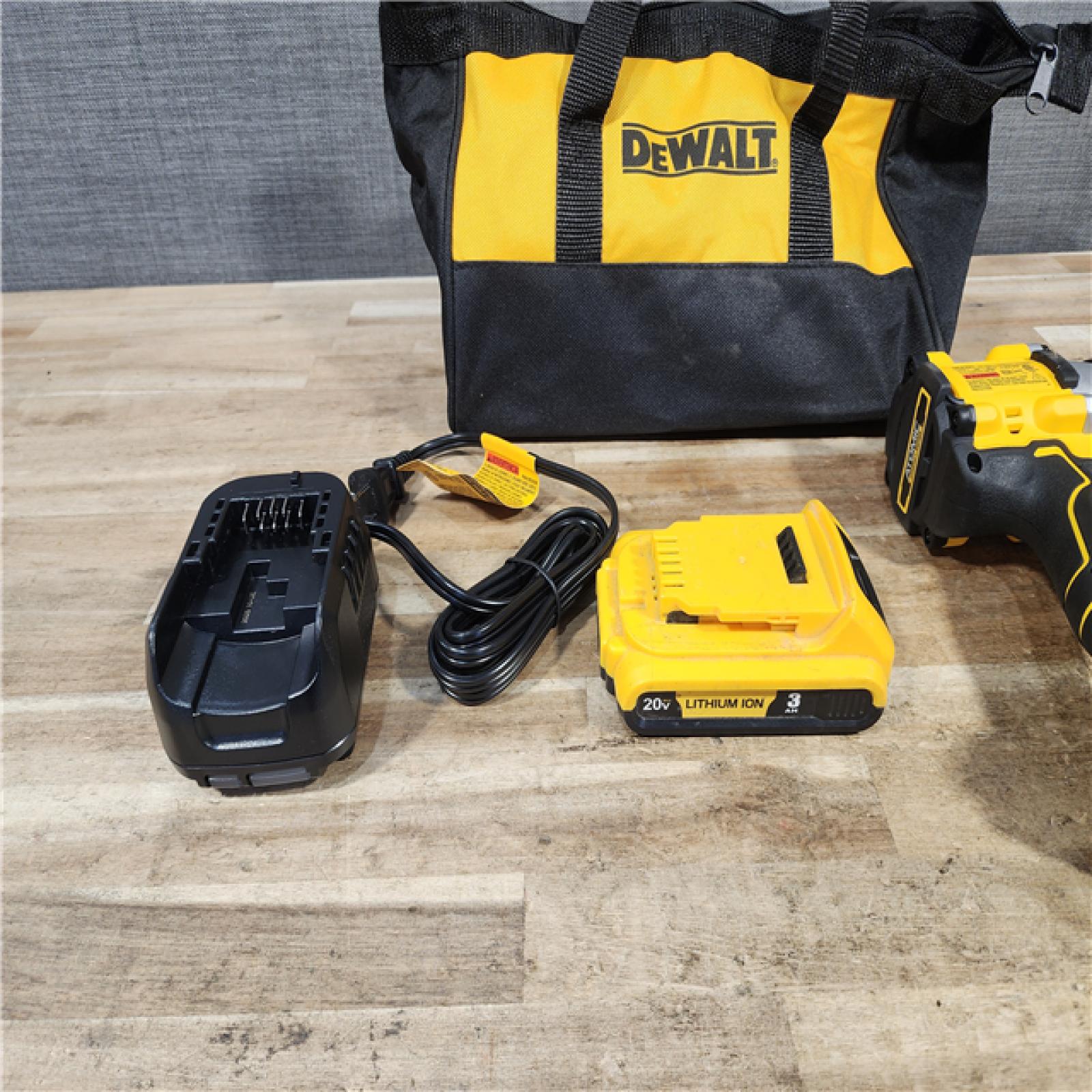 HOUSTON LOCATION - AS - IS DEWALT TOOL COMBO KIT W/ BATTERY & CHARGER