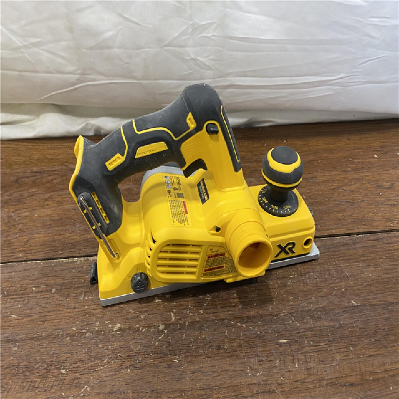 AS-IS DEWALT DCP580B 20V MAX Lithium Ion Brushless Planer