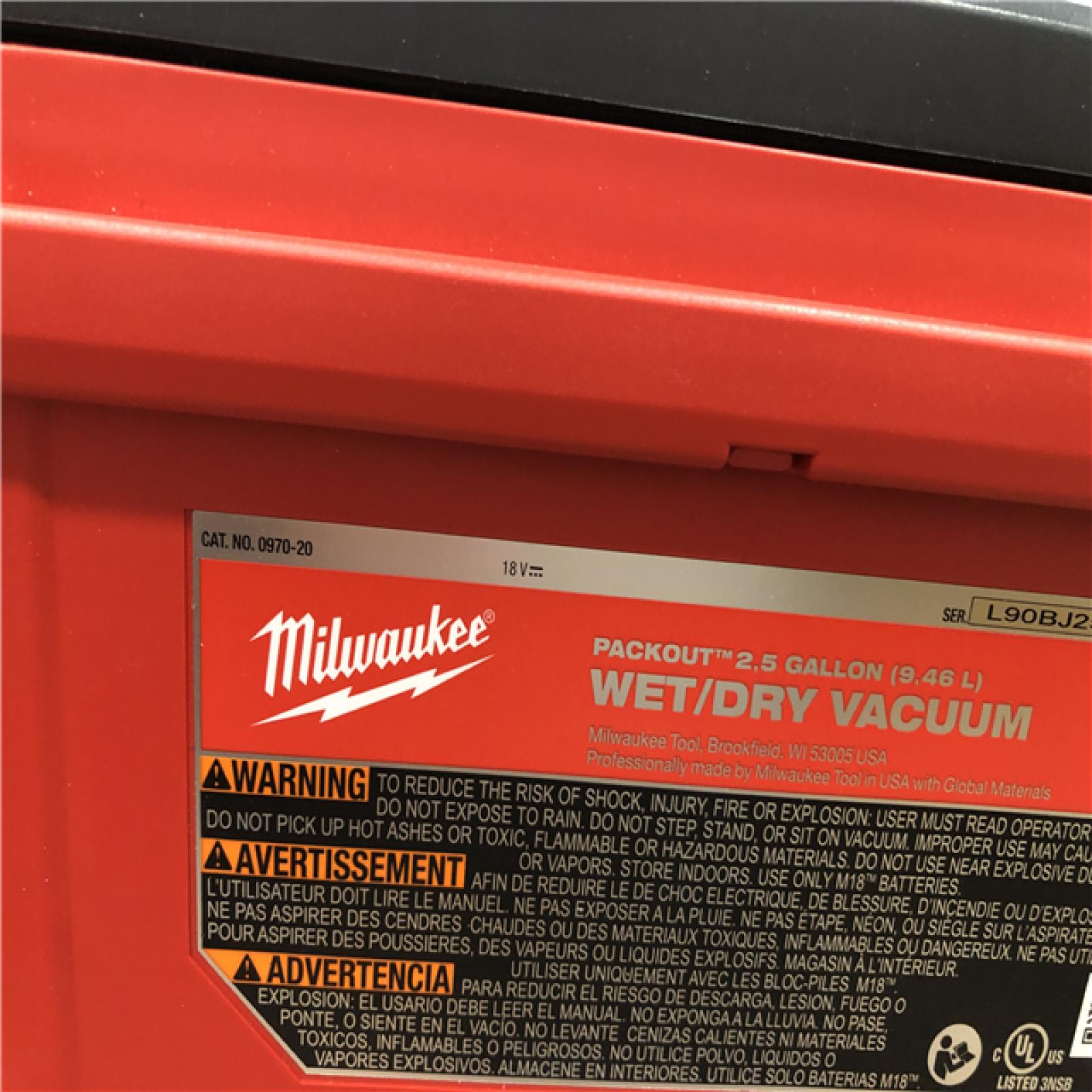 AS-IS Milwaukee FUEL PACKOUT 18-Volt Lithium-Ion Cordless 2.5 Gal. Wet/Dry Vacuum (Vacuum-Only)