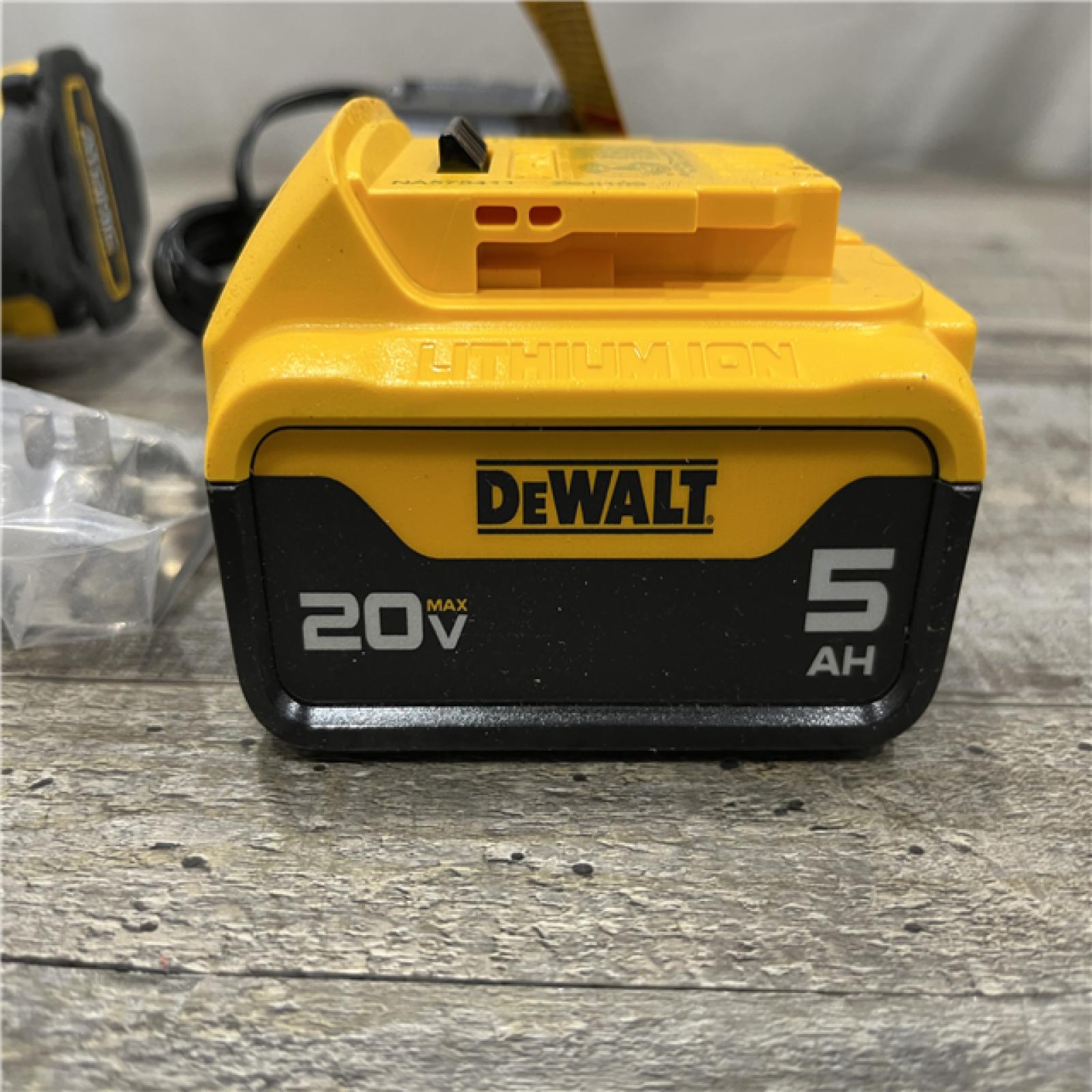 AS-IS DEWALT ATOMIC 20V Lithium-Ion Cordless 1/2 in. Hammer Drill Kit