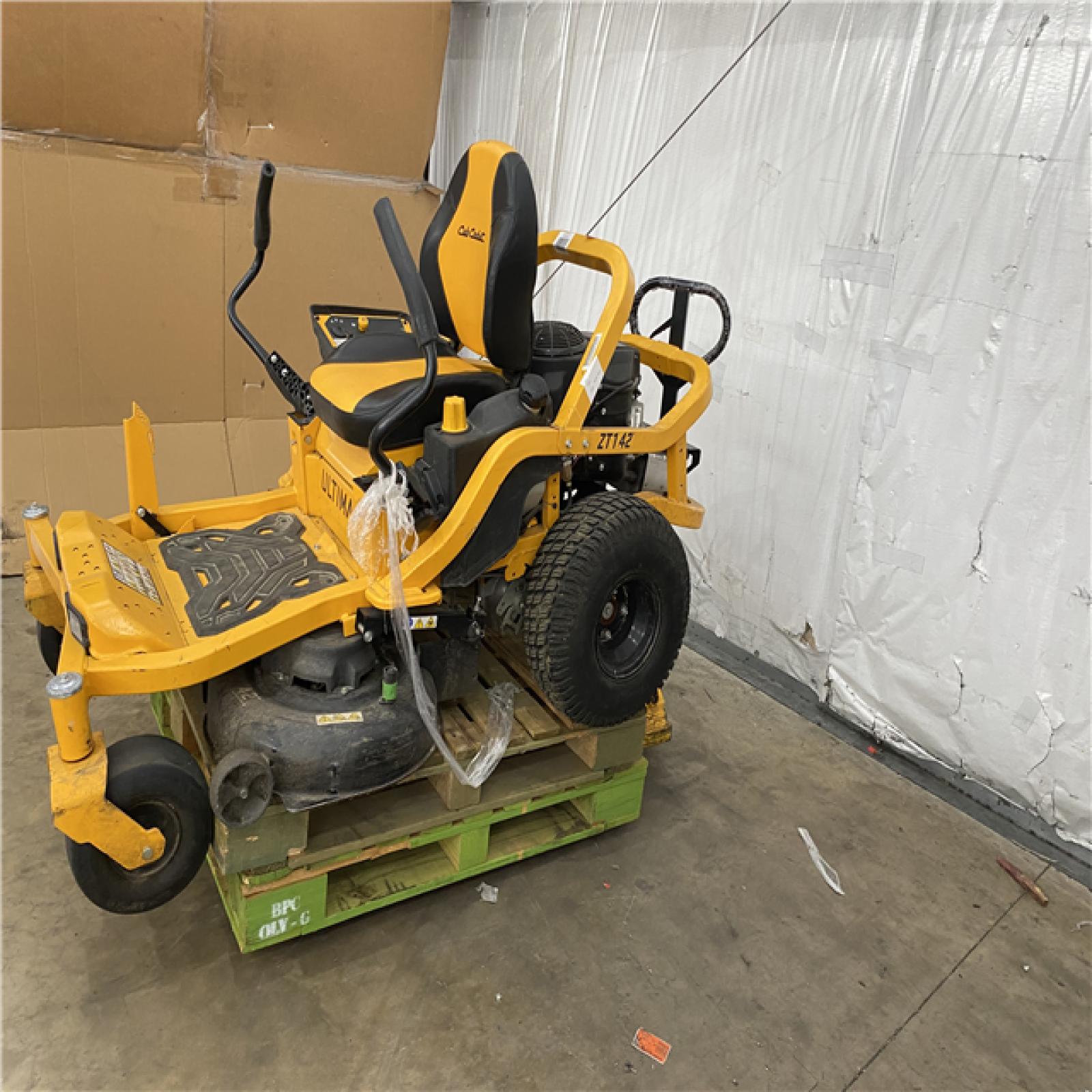 Houston Location AS IS - Cub Cadet Ultima ZT1 Riding Mower