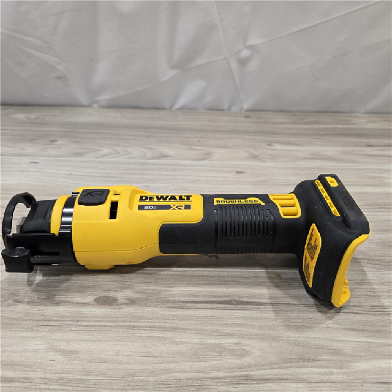 AS-IS DEWALT 20V MAX Cordless Cut-Out Tool (Tool-Only)