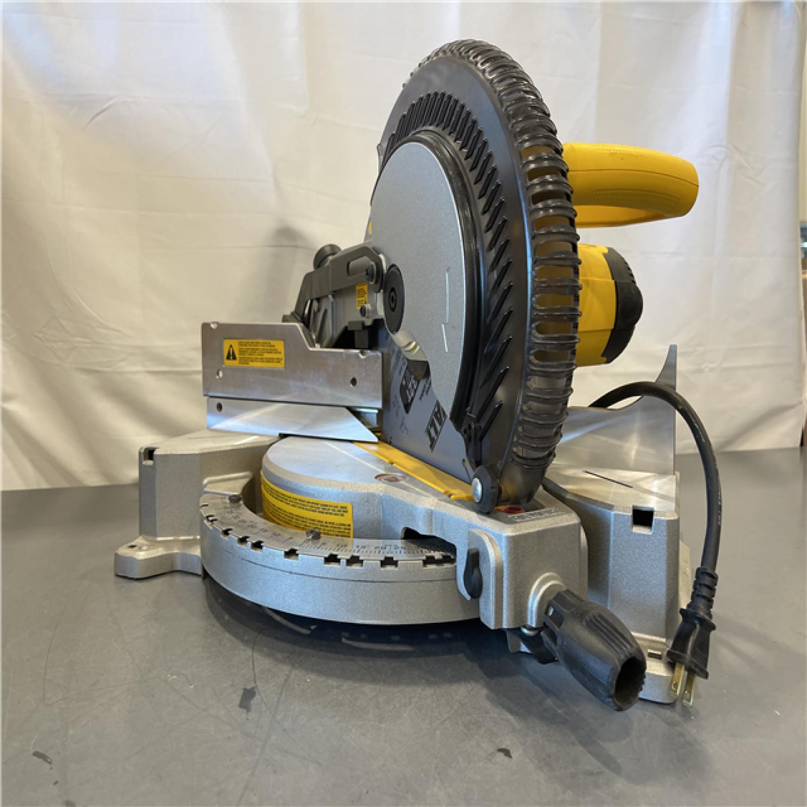 AS-IS - DEWALT 15 Amp Corded 10 in. Compound Single Bevel Miter Saw