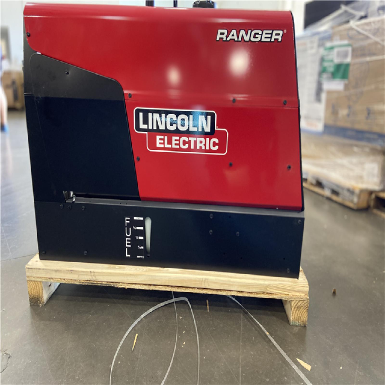 DALLAS LOCATION -  Lincoln Electric 225 Amp Ranger 225 Gas Engine Driven DC Multi-Process Welder, 10.5 kW Peak Generator (Kohler)