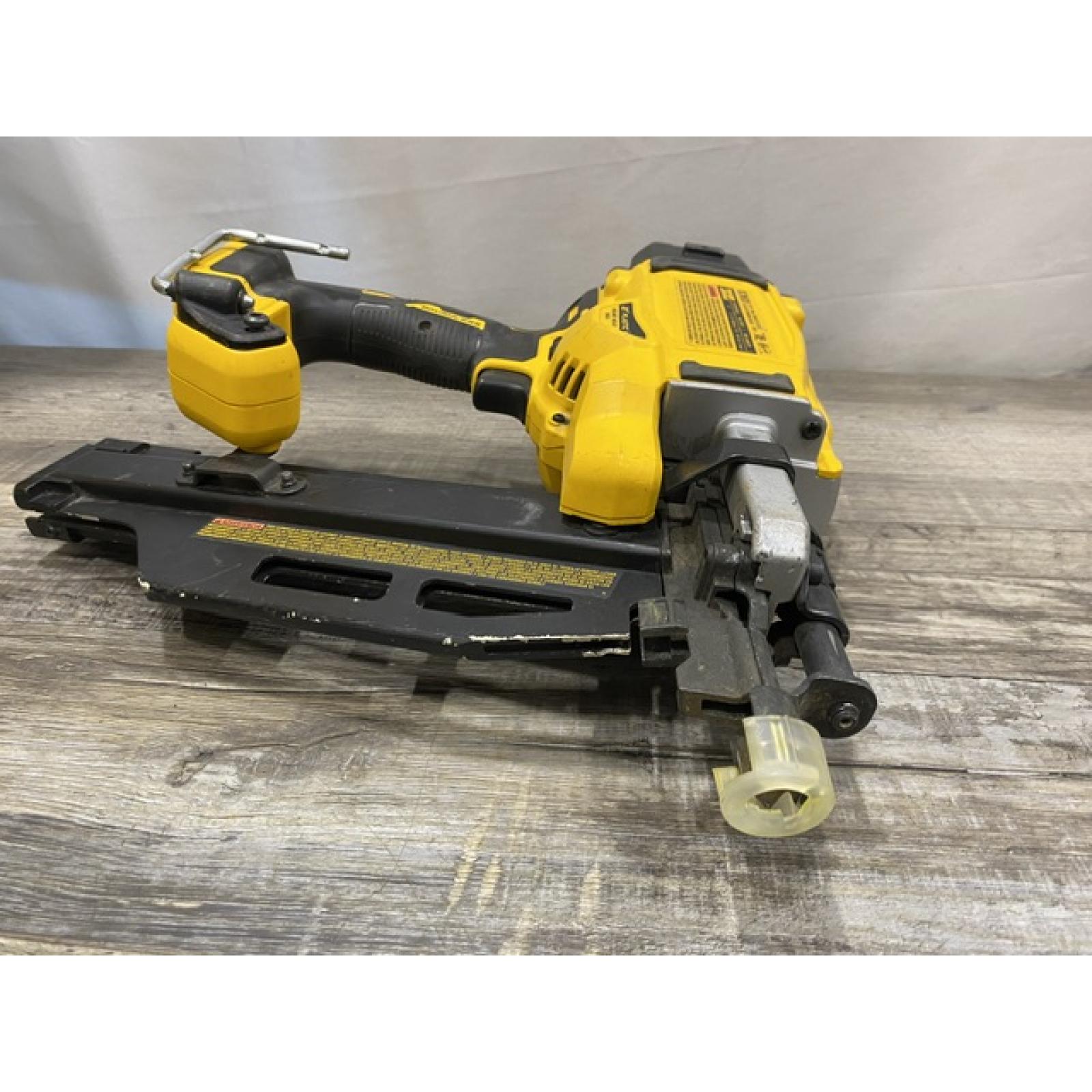 AS-IS DEWALT 20-Volt 21° Cordless Framing Nailer (Tool-Only)