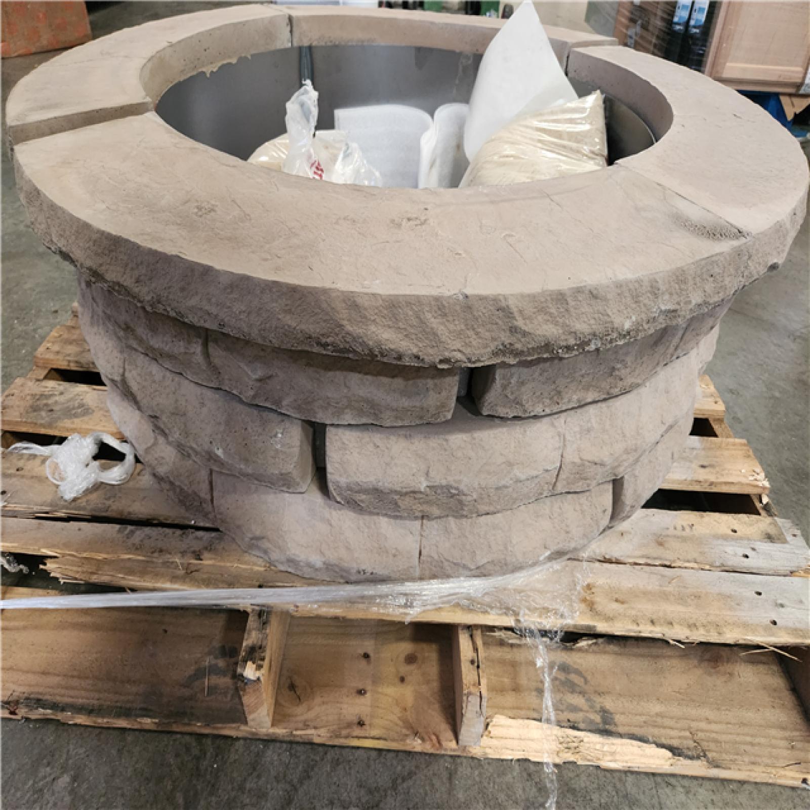 Phoenix NEW Ledgestone Firepit 14 H 18 H (Pavement)