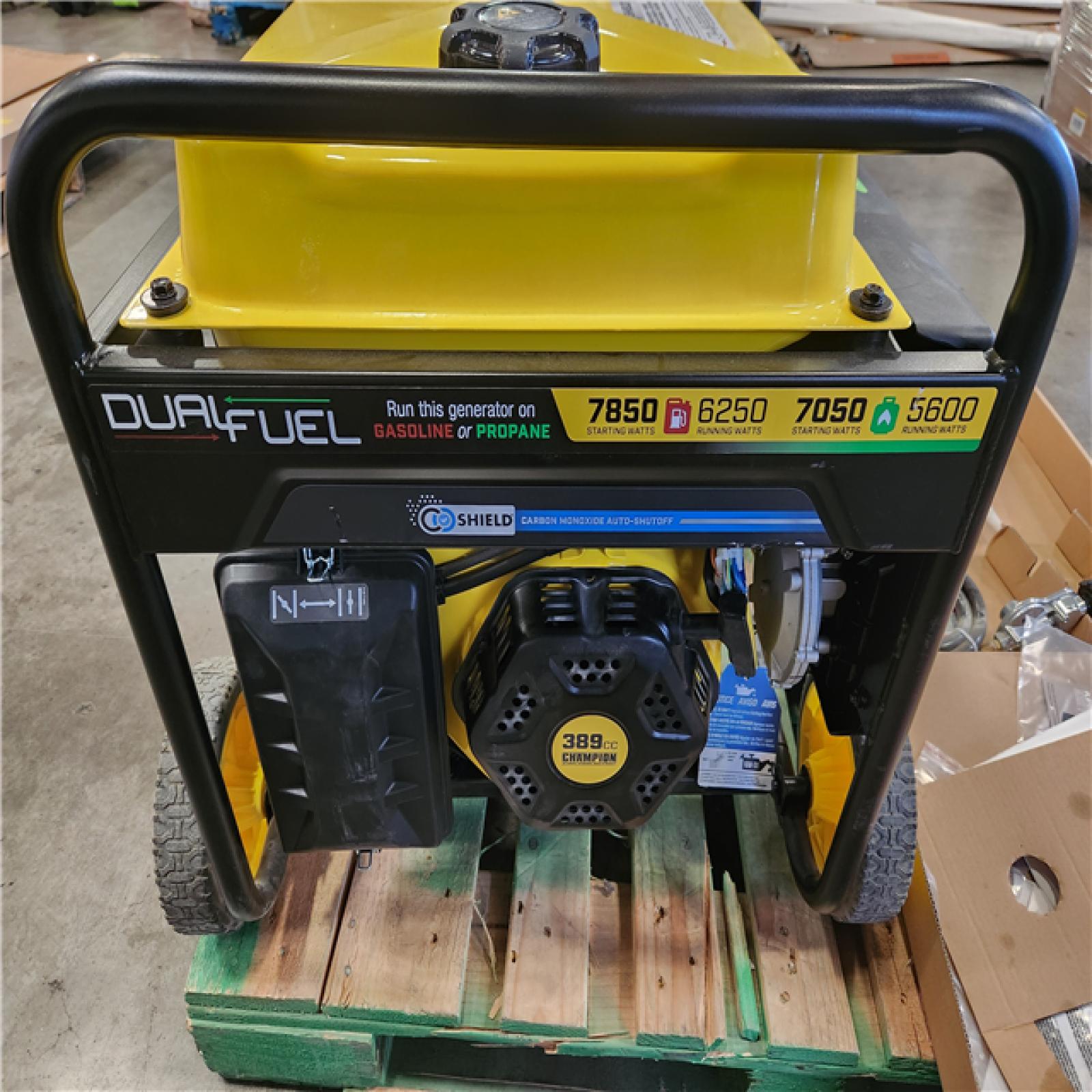 Phoenix LIKE NEW Champion Power Equipment 7850/6250-Watt Recoil Start Dual Fuel Portable Generator w/ Free 3-Year Warranty for Home Backup and Storm Prep