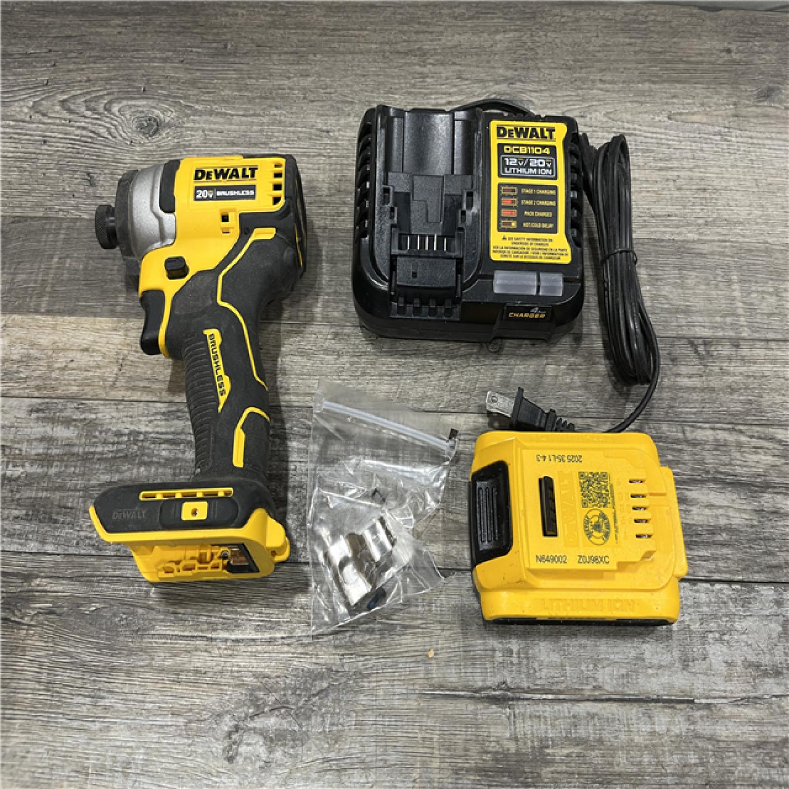 AS-IS DEWALT Atomic 20V Max Lithium-Ion Brushless Cordless Compact 1/4 in. Impact Driver Kit