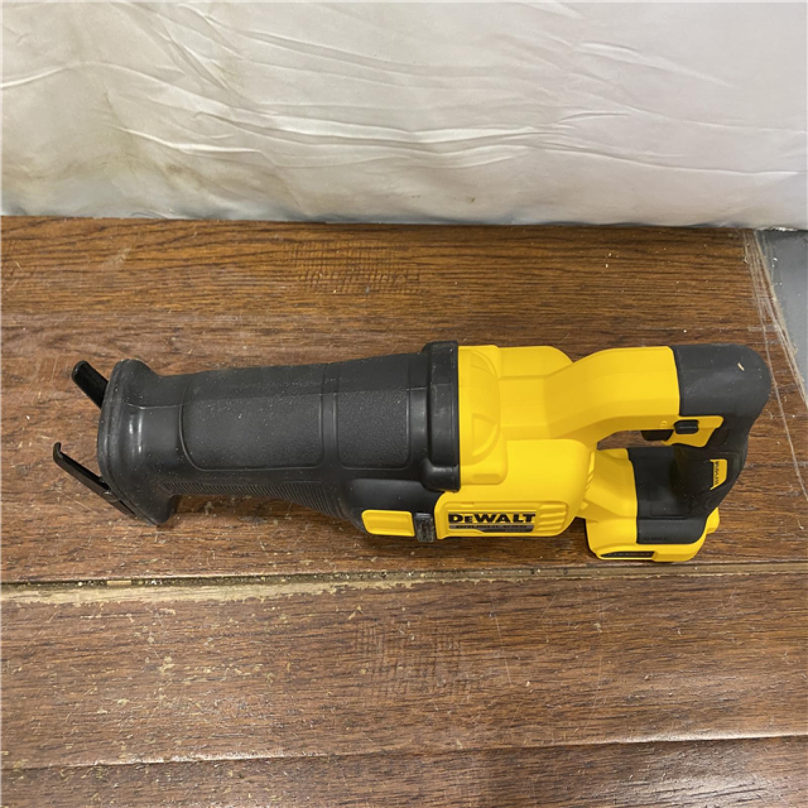 AS-IS DeWalt DCS389B FLEXVOLT 60V MAX Cordless Brushless Reciprocating Saw (Tool-Only)