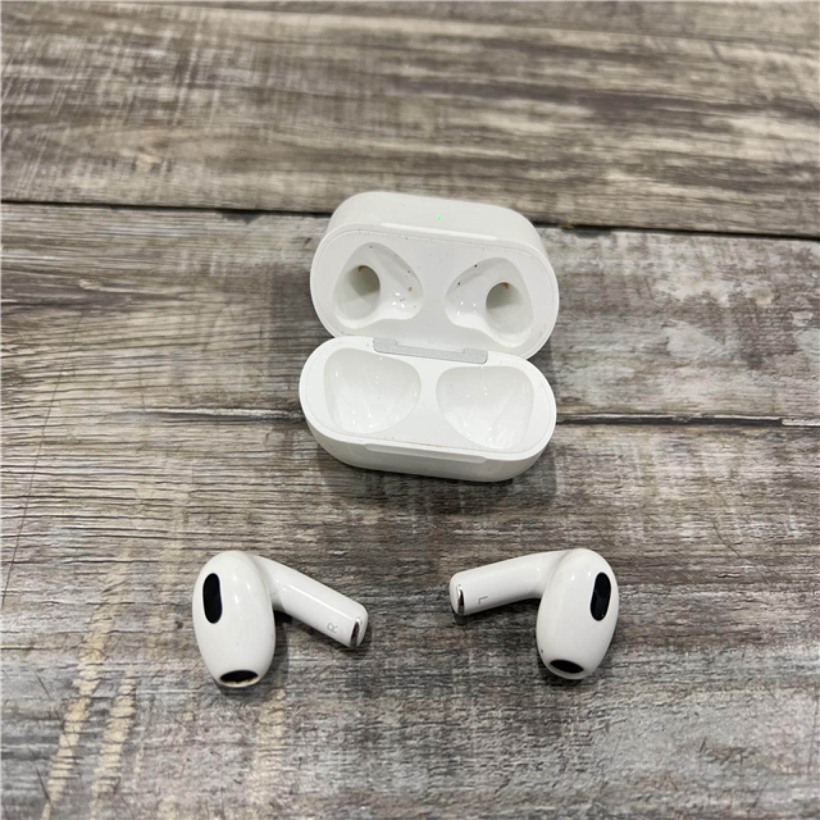 AS-IS AirPods (3rd Generation) with Lightning Charging Case