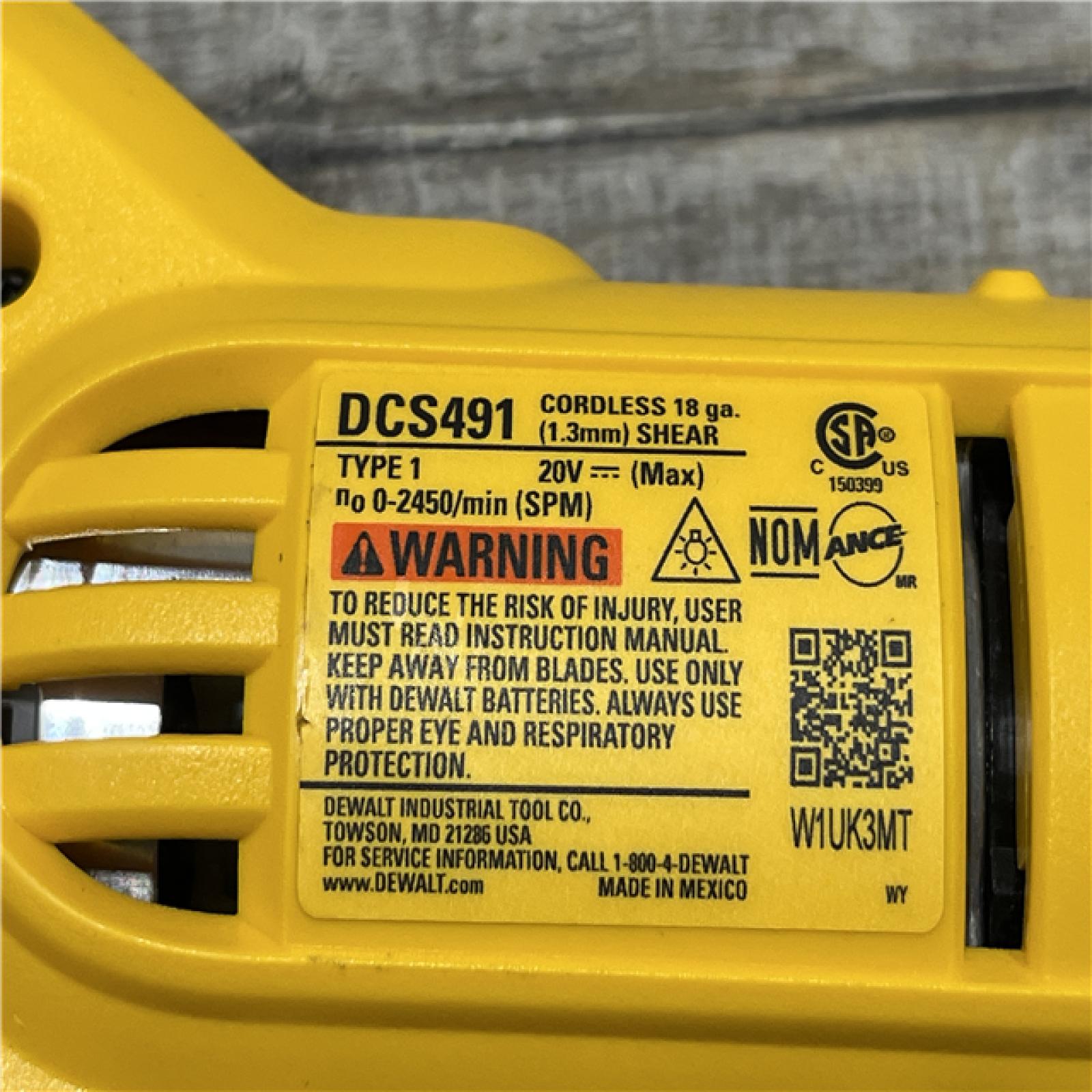 AS-IS DEWALT 20V MAX Cordless 18-Gauge Swivel Head Shears (Tool Only)