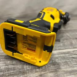 AS-IS DEWALT ATOMIC 20V MAX Cordless Brushless Oscillating Multi Tool Kit