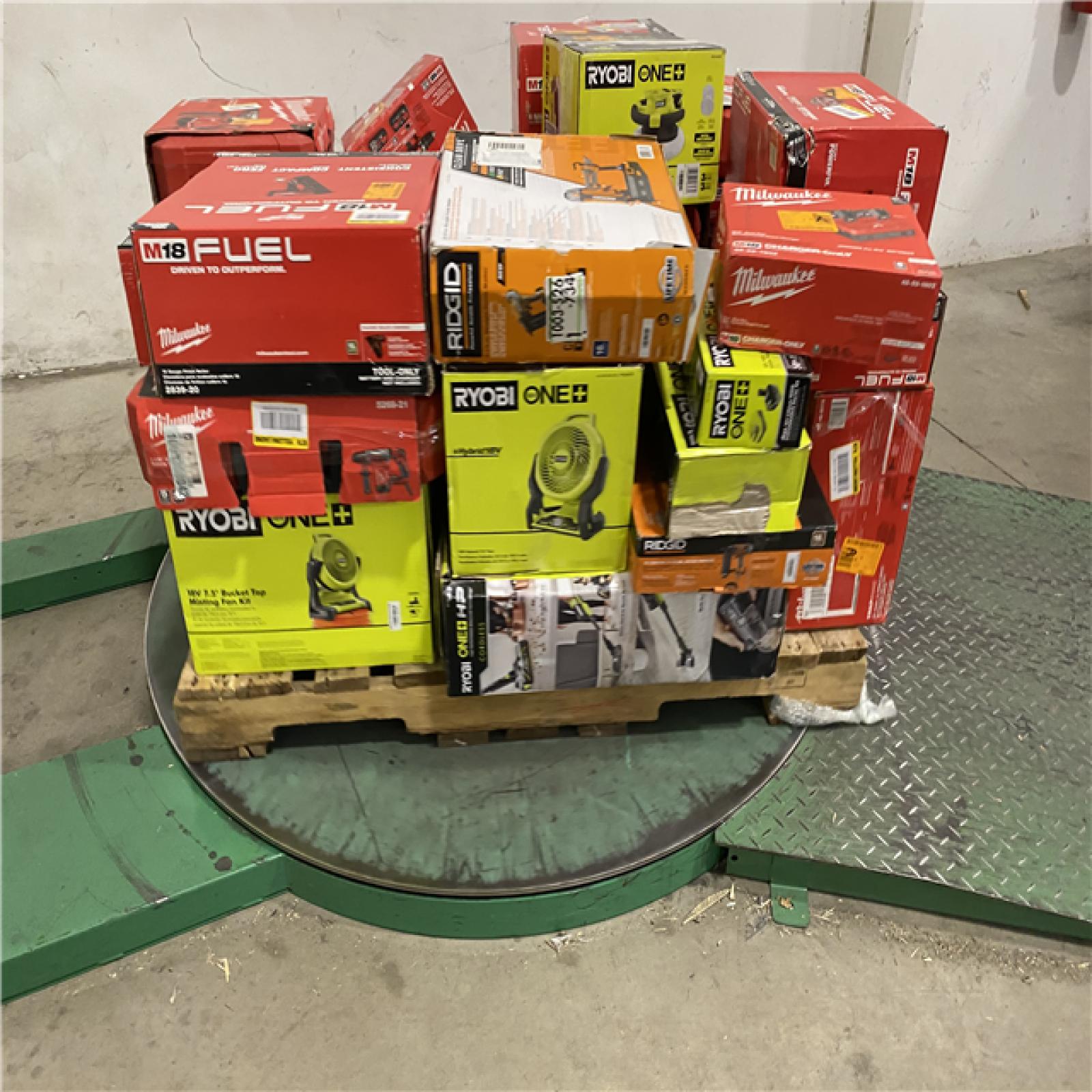 Dallas Location - As-Is Tool Pallet