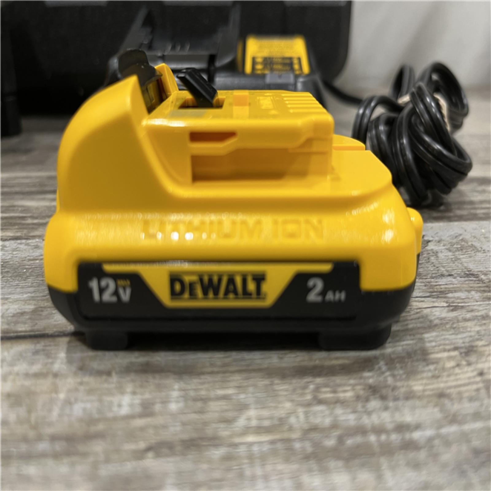 AS-IS DEWALT 12V MAX Lithium-Ion 100 ft. Green Self-Leveling 3-Beam 360 Degree Laser Level Kit