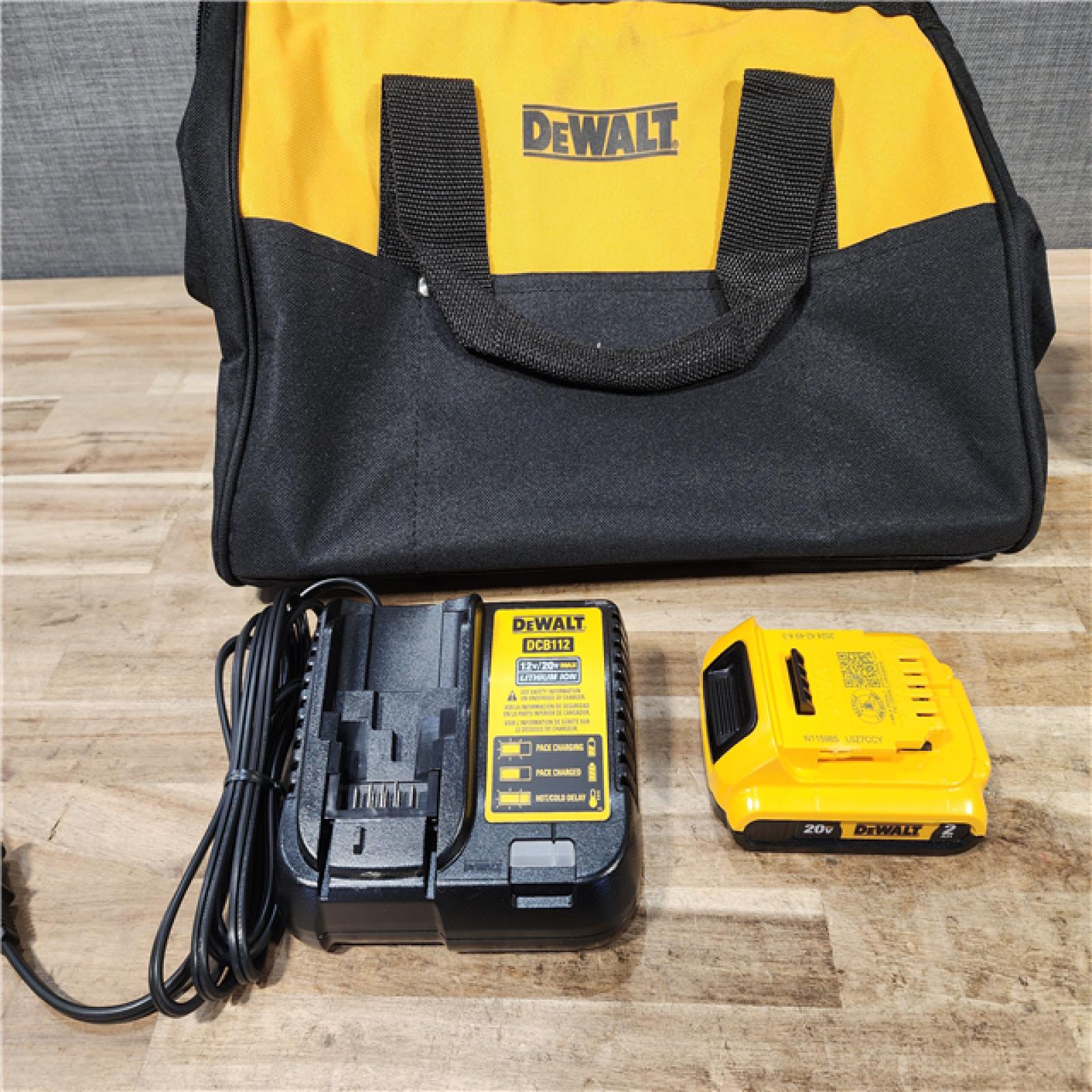 HOUSTON LOCATION - AS-IS DEWALT 20V MAX XR Lithium-Ion Cordless 2-1/2 in. 15-Gauge Finish Nailer Kit