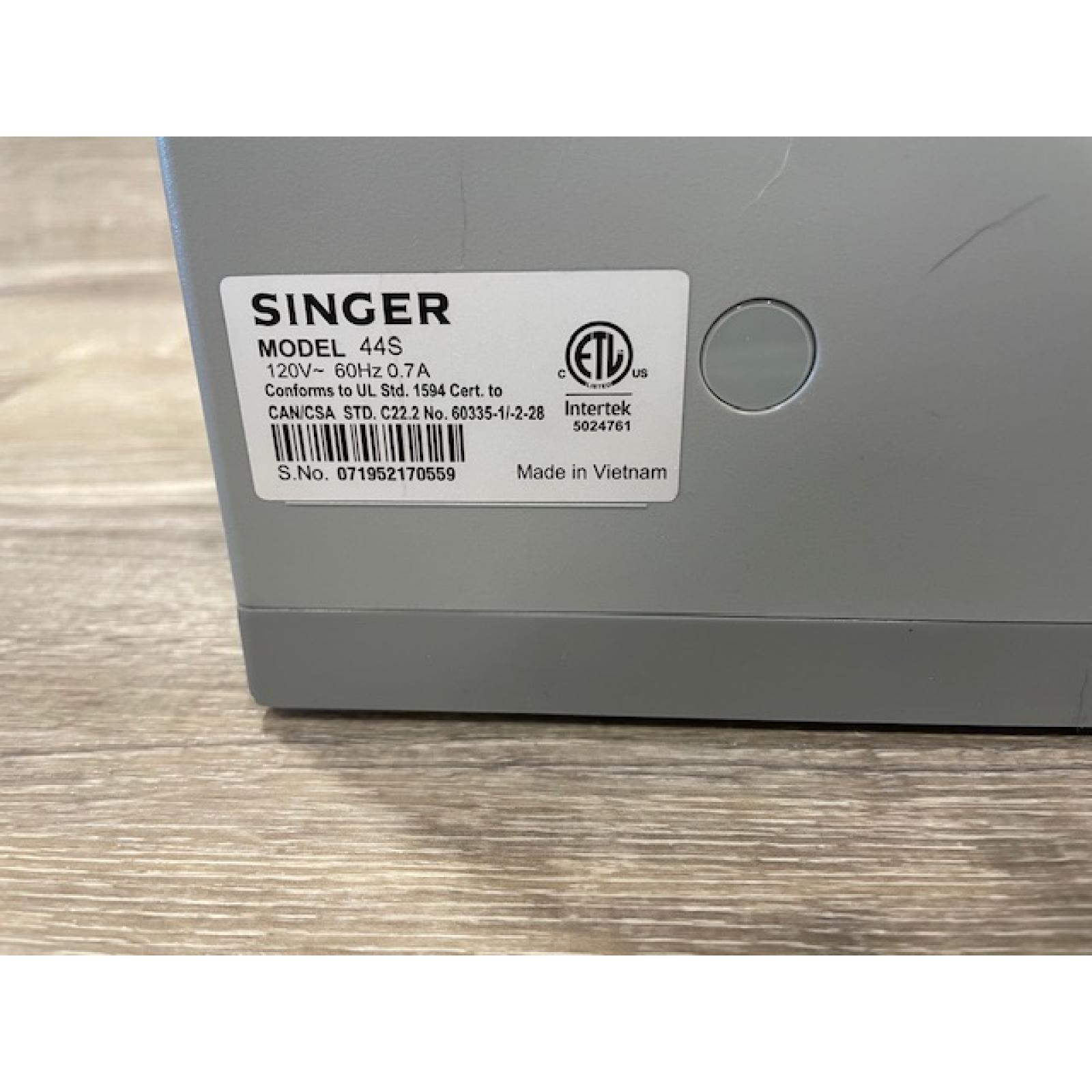 AS-IS SINGER Heavy Duty 44S Sewing Machine