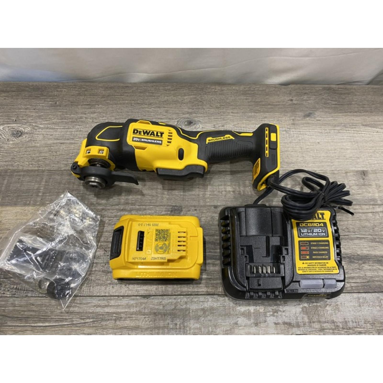 AS-IS DEWALT ATOMIC 20V MAX Cordless Brushless Oscillating Multi Tool Kit