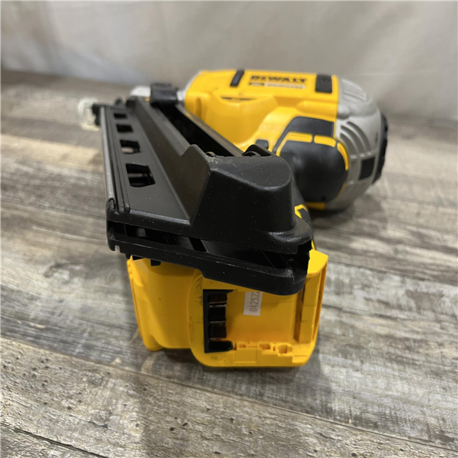AS-IS DEWALT 20V MAX Brushless Li-Ion Framing Nailer (Tool Only)